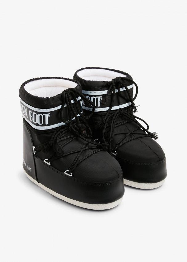 Moon Boot Icon Low boots for Women - Black in UAE | Level Shoes