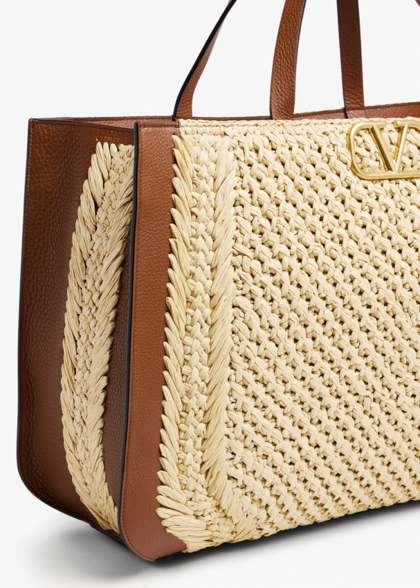 V Logo Signature Leather And Raffia Tote Bag in Beige - Valentino Garavani