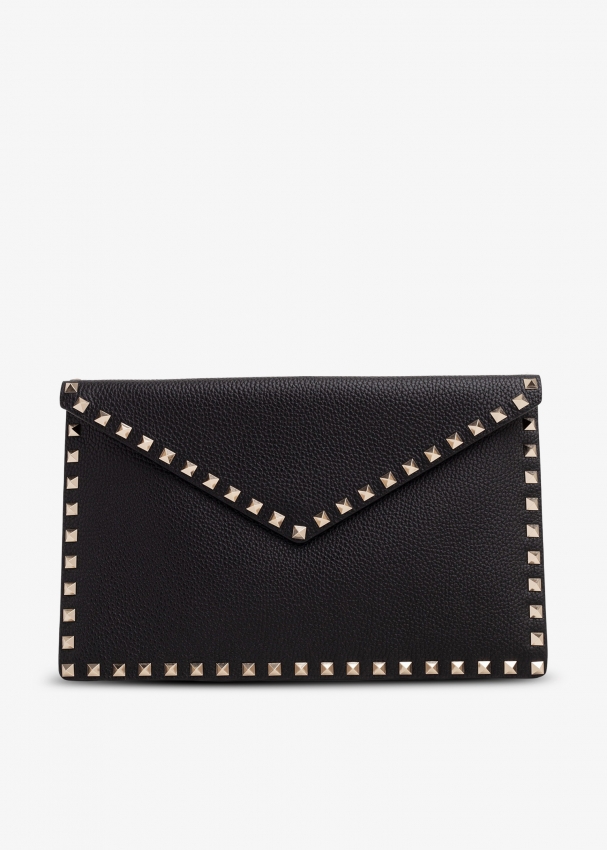 Valentino Garavani Rockstud pouch for Women - Black in UAE | Level Shoes