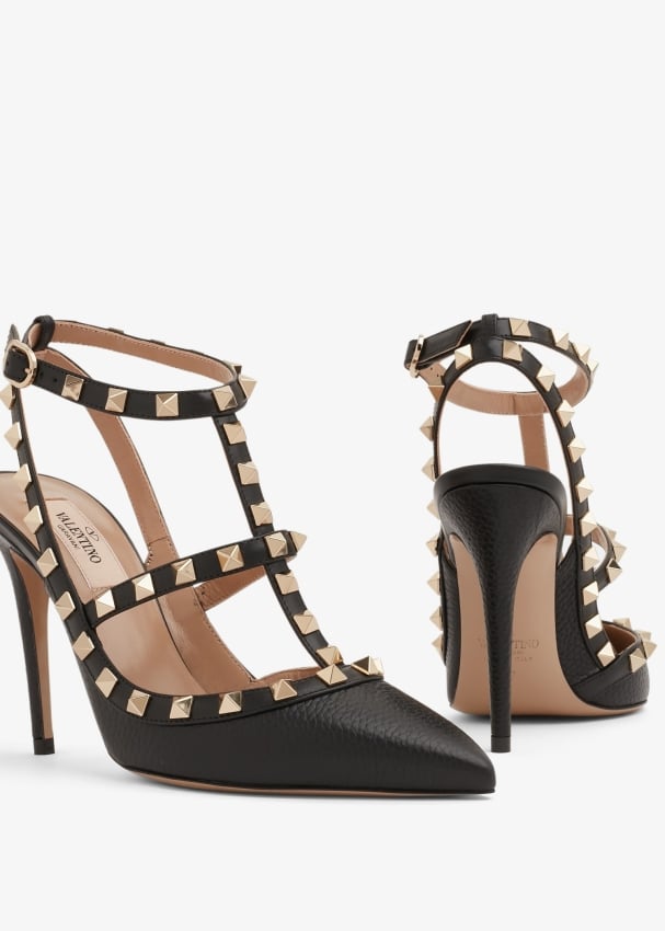 Valentino pumps for Women - Black in UAE | Level Shoes