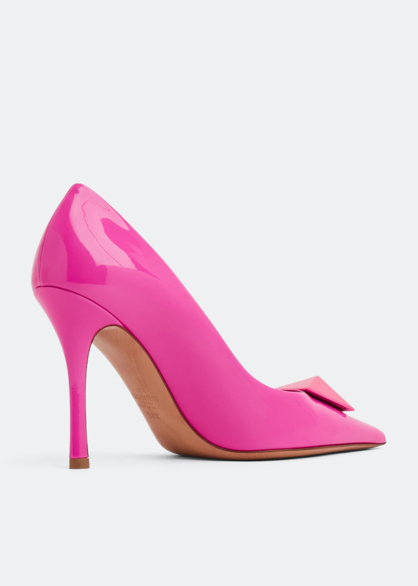 Valentino Garavani One Stud pumps for Women - Pink in UAE | Level Shoes