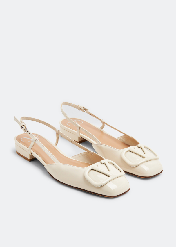 Valentino Garavani VLogo Signature slingback pumps for Women - White in ...