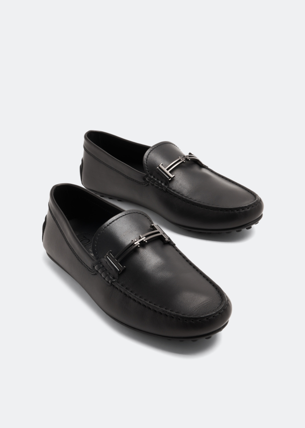 Tod's City Gommino driving shoes for Men - Black in UAE | Level Shoes