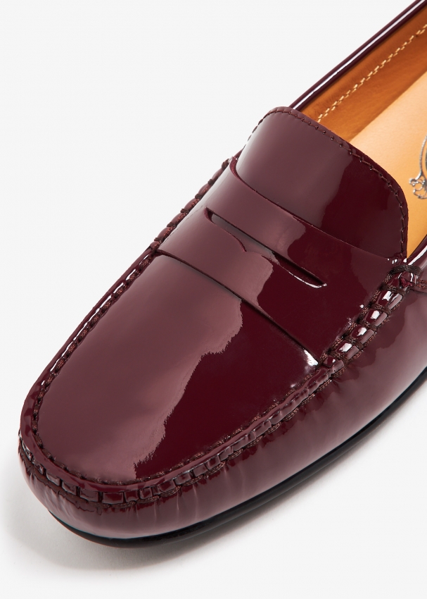Tod s City Gommino driving shoes for Women Burgundy in UAE Level Shoes