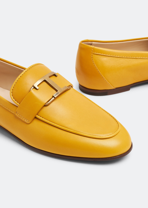Women's yellow leather loafers 2025