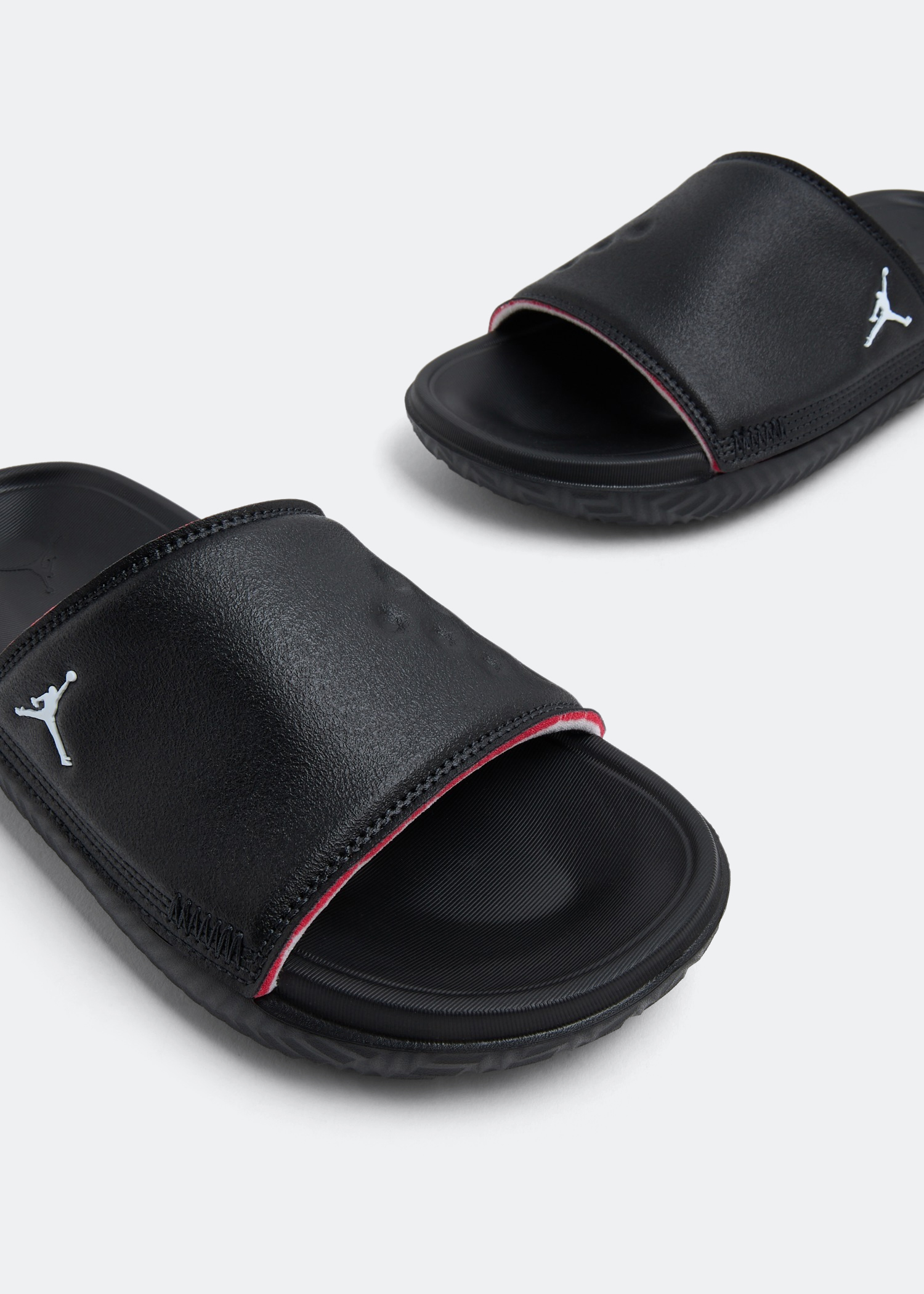 Nike Jordan Play slides for Unisex Black in UAE Level Shoes