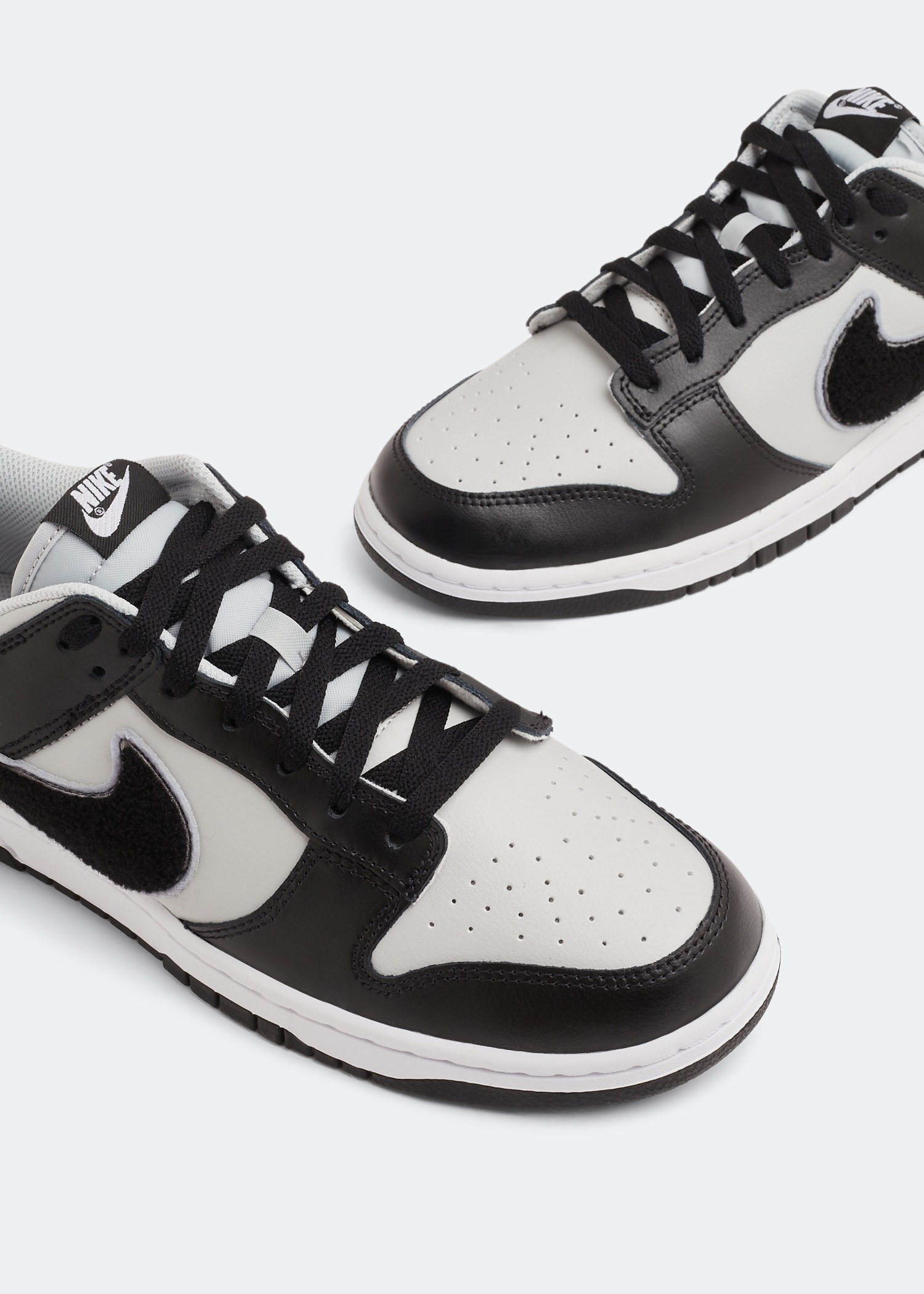 

Dunk Low 'Chenille Swoosh' sneakers, Black