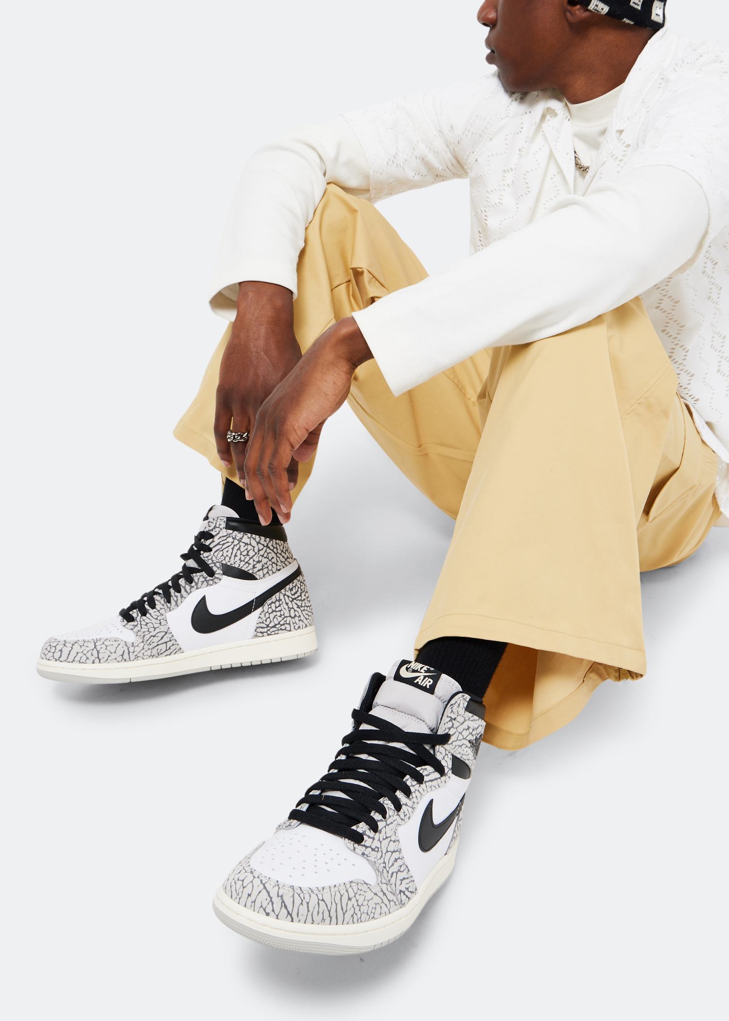 

Air Jordan 1 High 'White Cement' sneakers, Grey