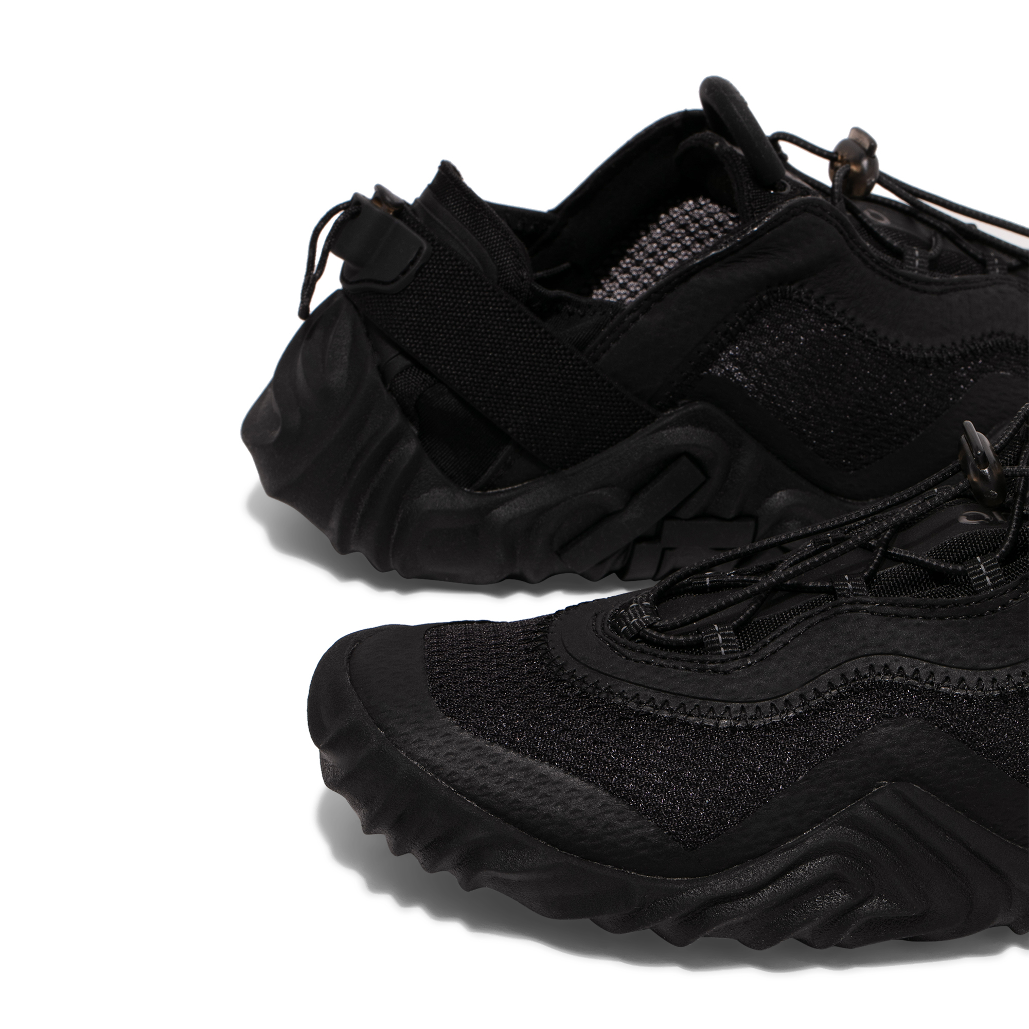 

Wave sneakers, Black