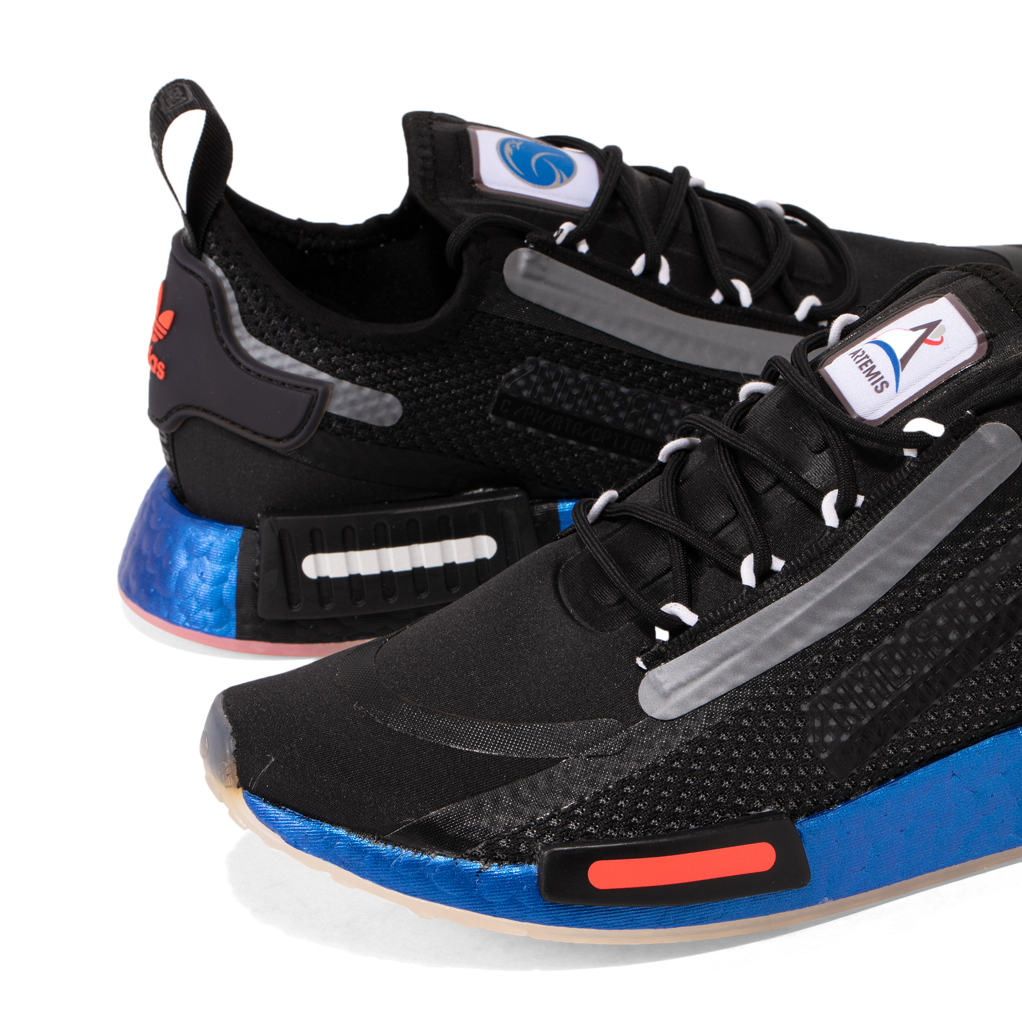 

NMD_R1 Spectoo sneakers, Black