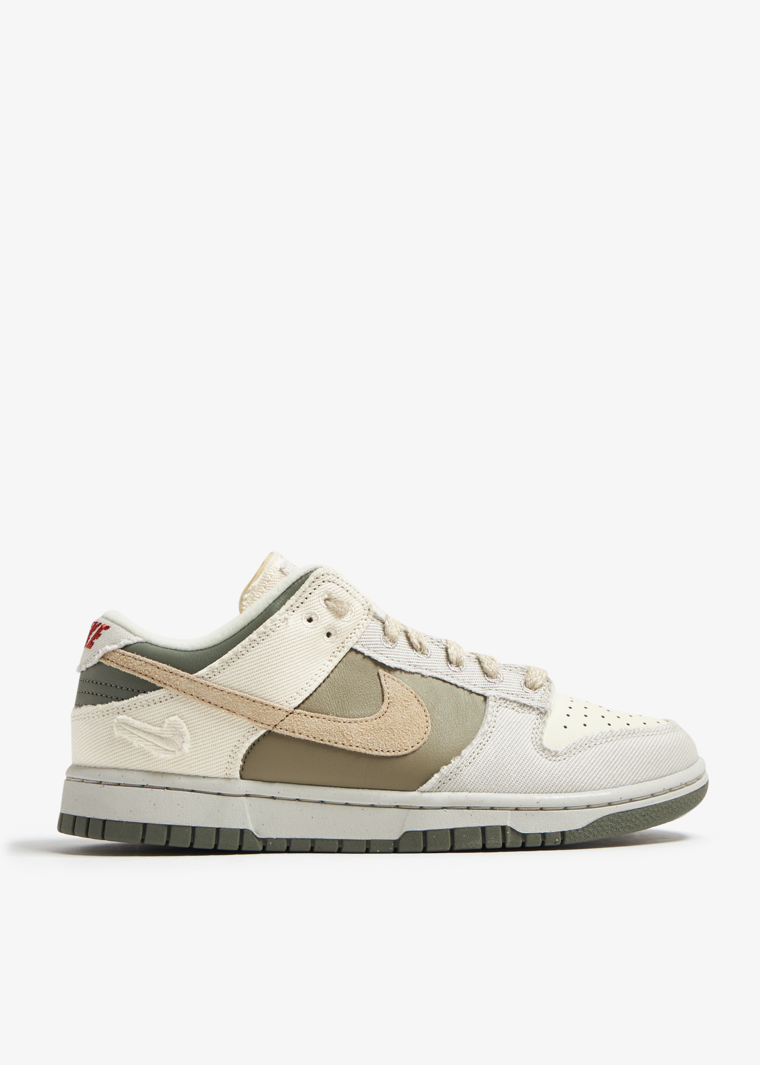

Dunk Low 'Sesame Alabaster' sneakers, Beige