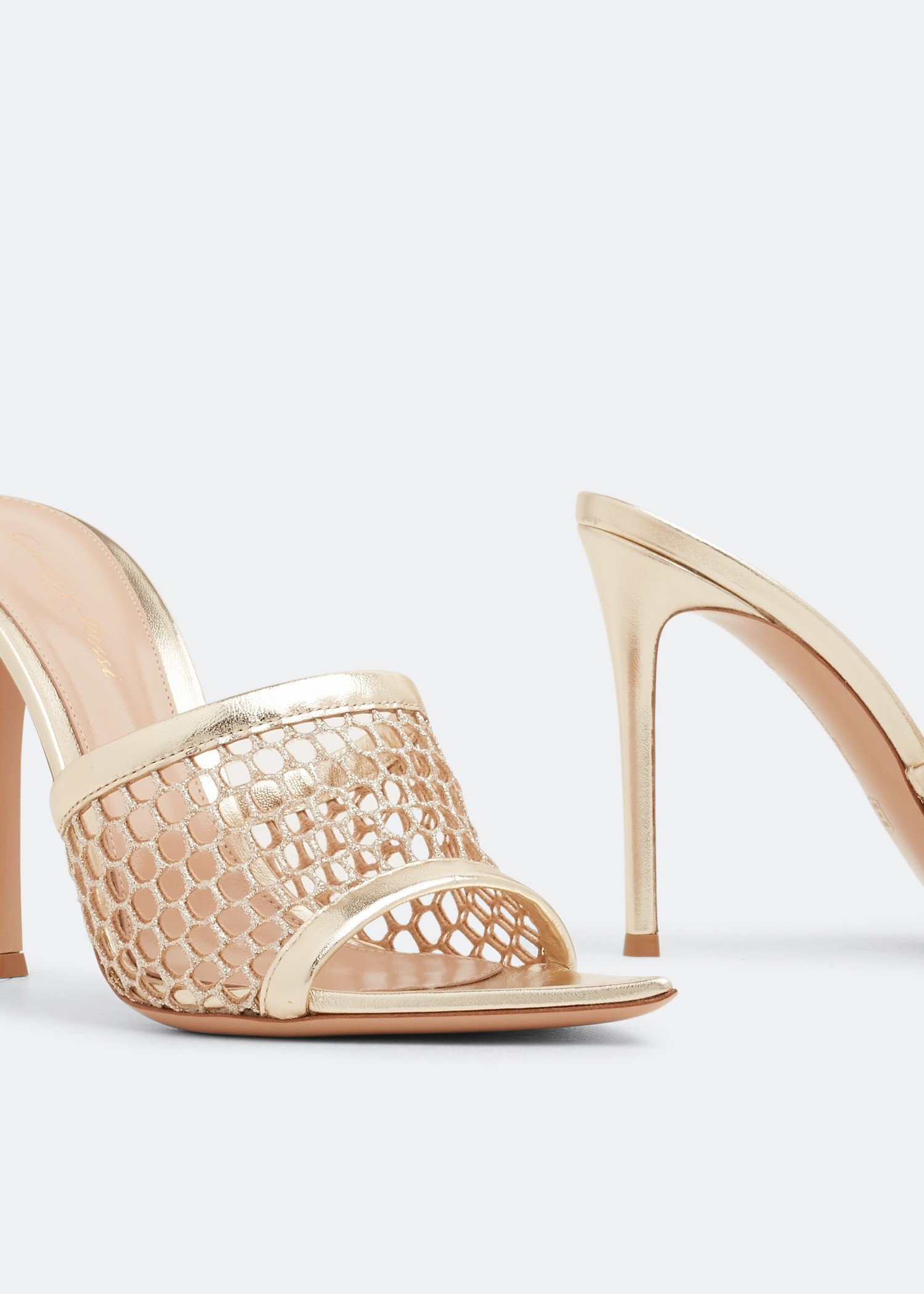 

Alisia mules, Gold