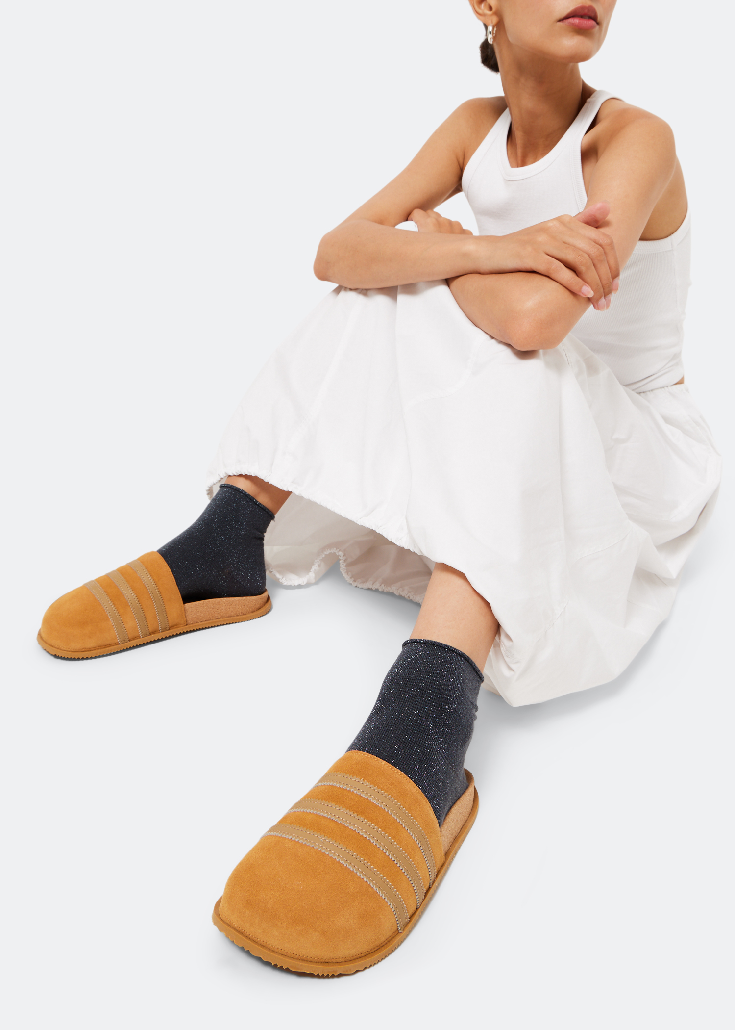 

Adimule Lea slides, Brown