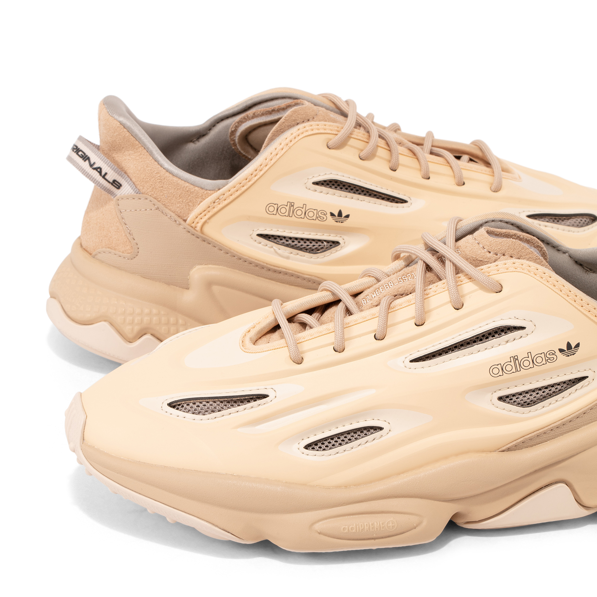 

Ozweego Celox sneakers, Beige