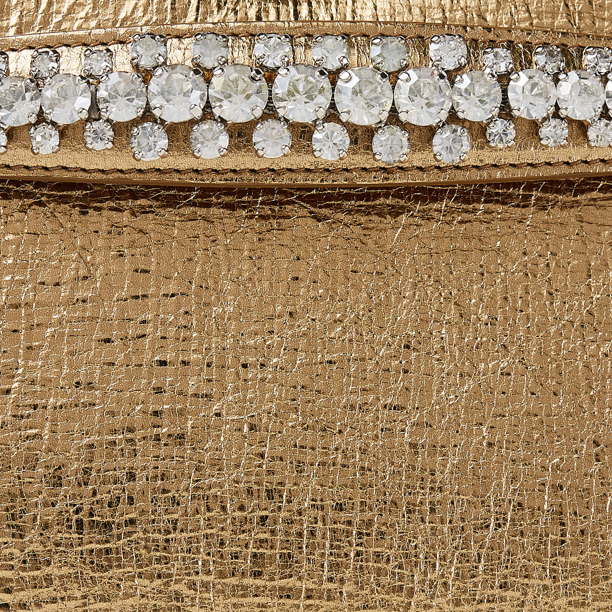 

Venus clutch, Gold