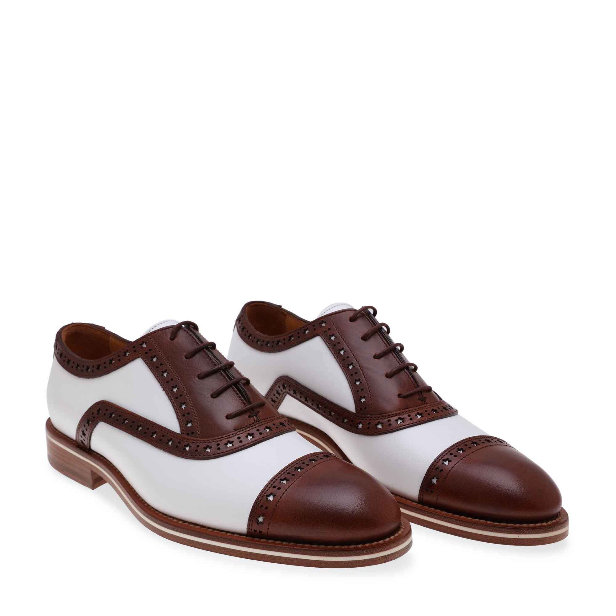 

Falcon oxford lace-up shoes, White