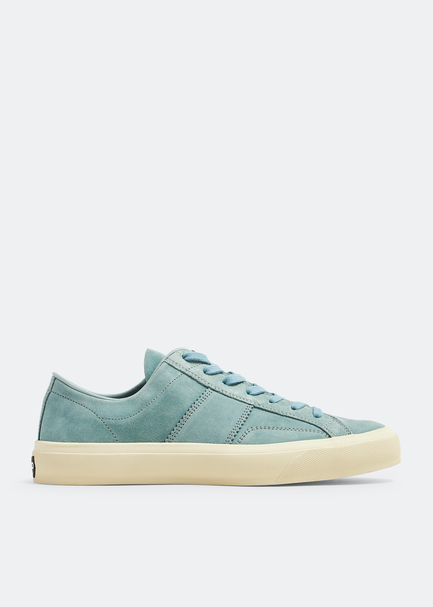 Cambridge sneaker store on sale