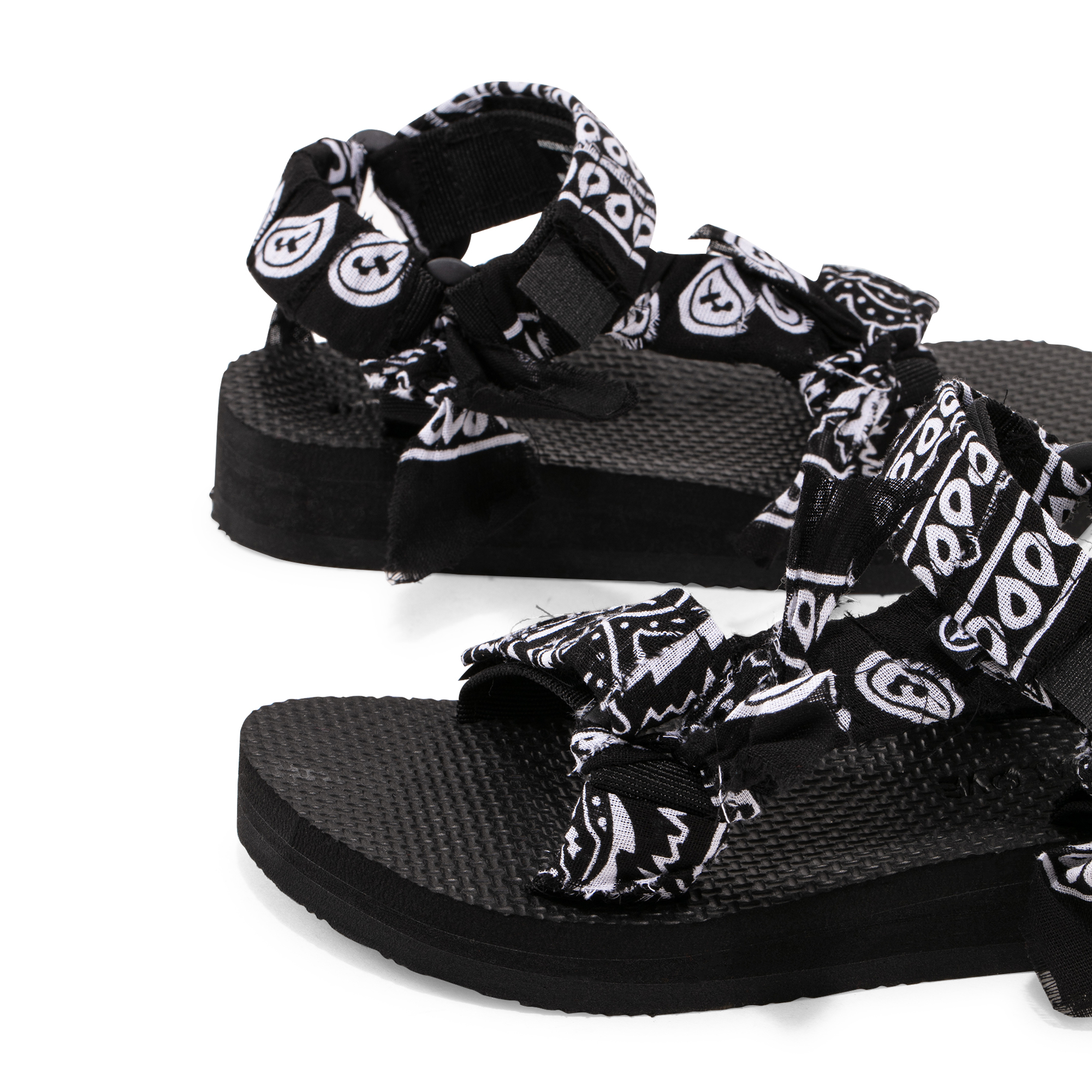 

Trekky sandals, Black