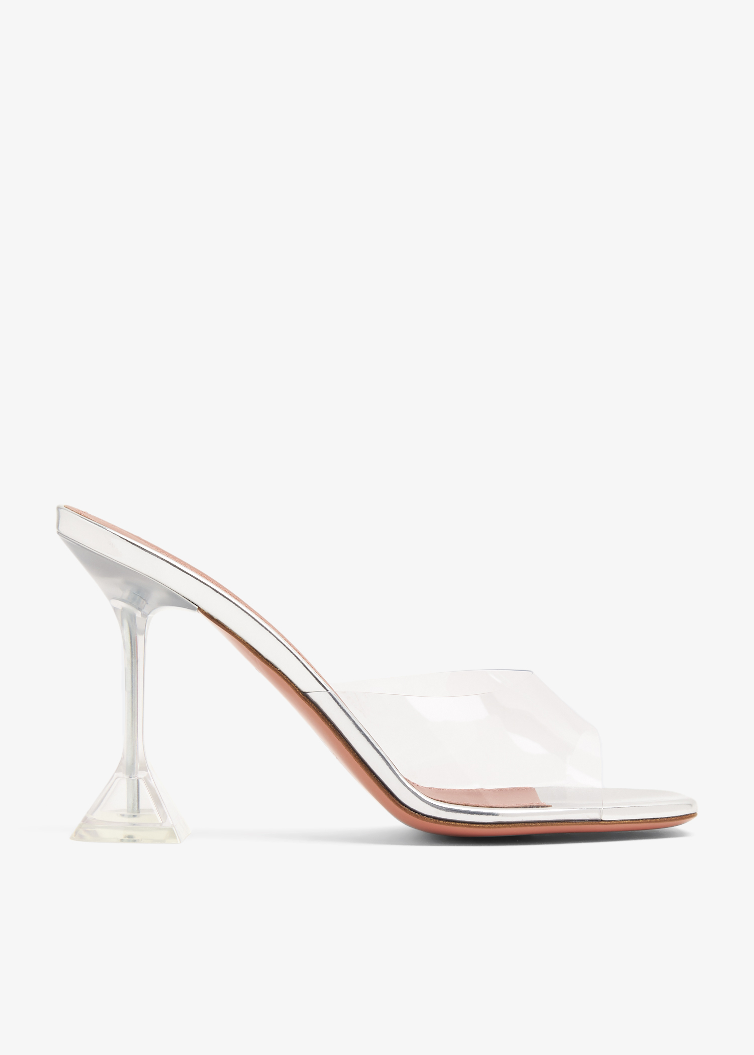 

Lupita mules, Neutral