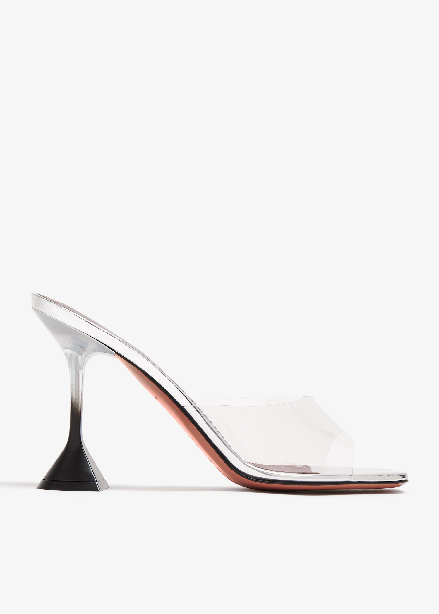 

Lupita mules, Neutral