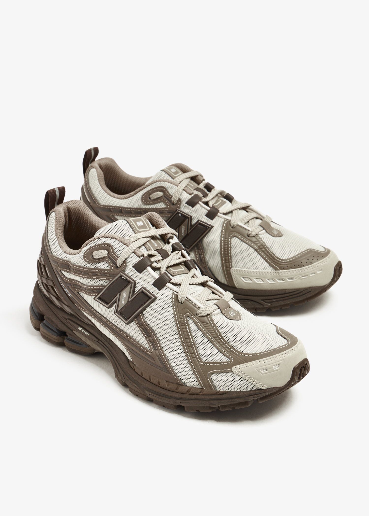 New balance store 857 men brown