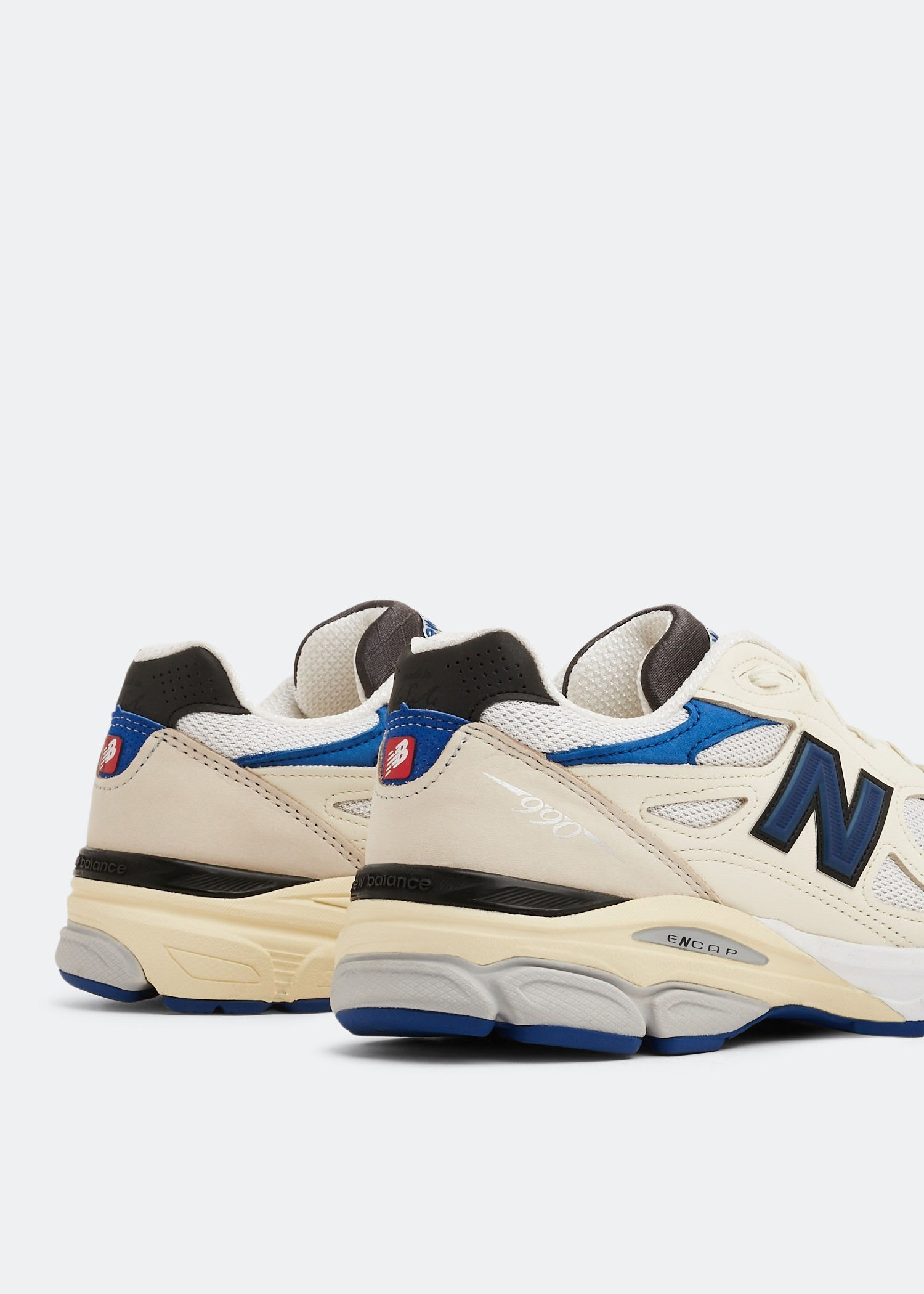 

MADE in USA 990v3 sneakers, White