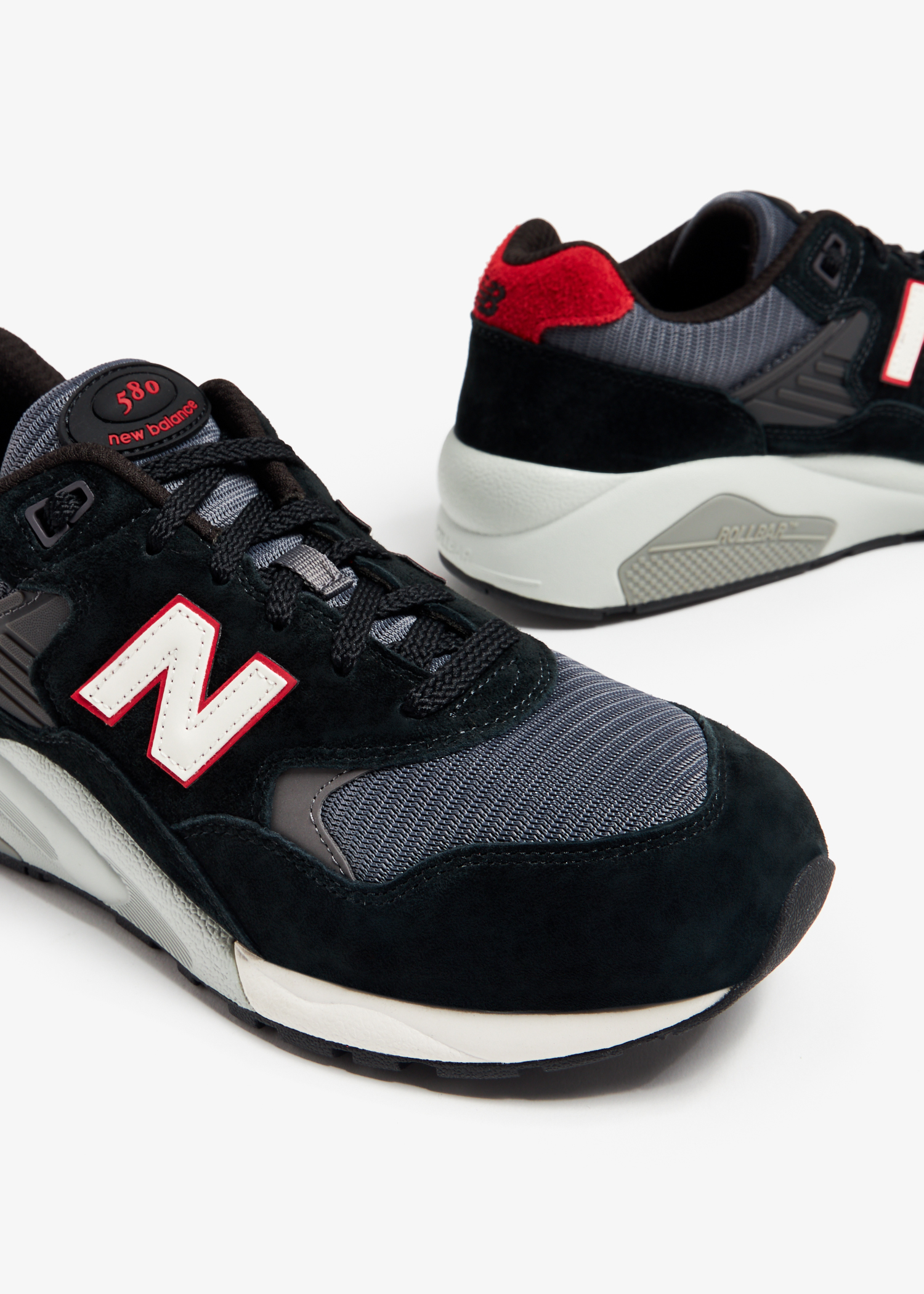 New Balance 580 sneakers for Men Black in UAE Level Shoes