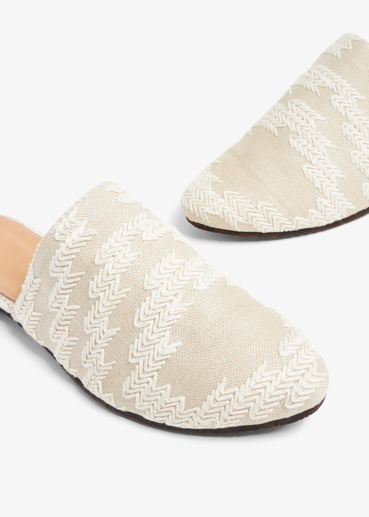 Mules brand outlet