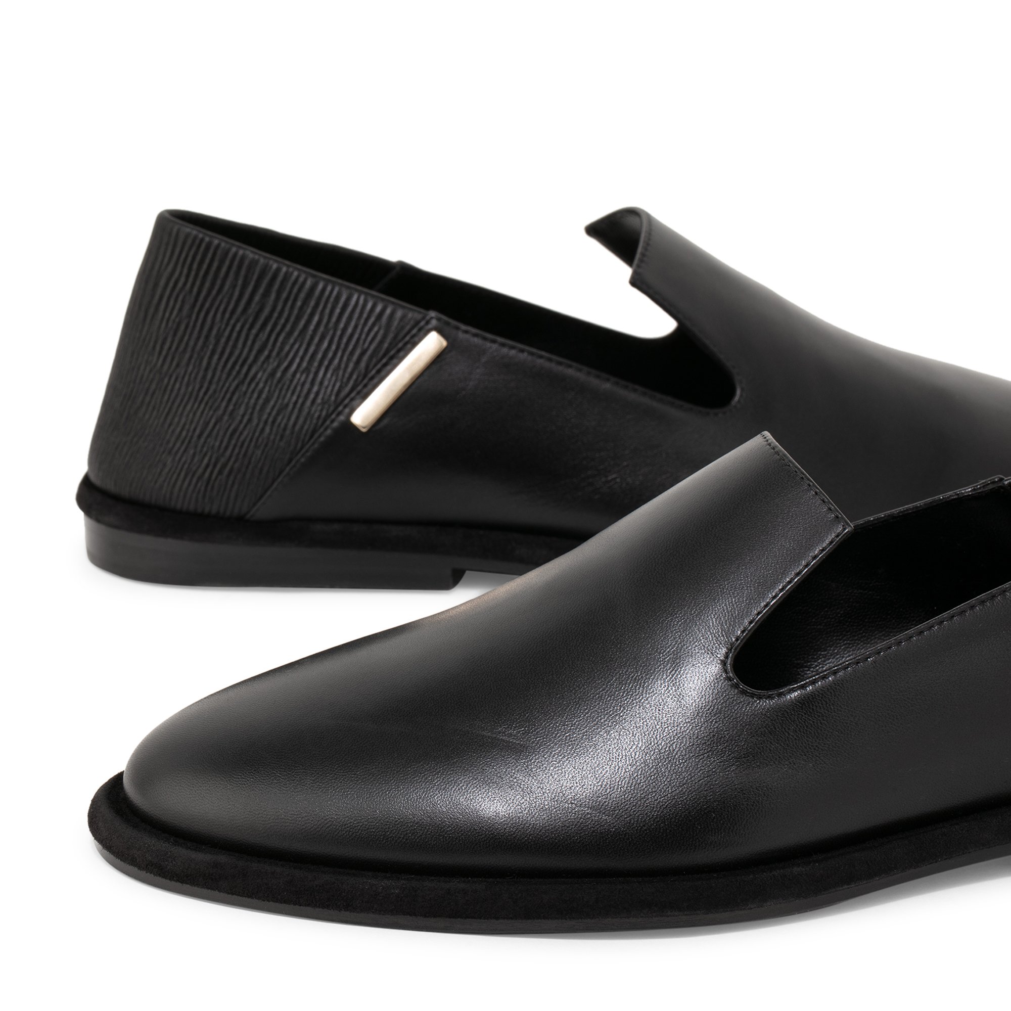 

Huaraz slippers, Black