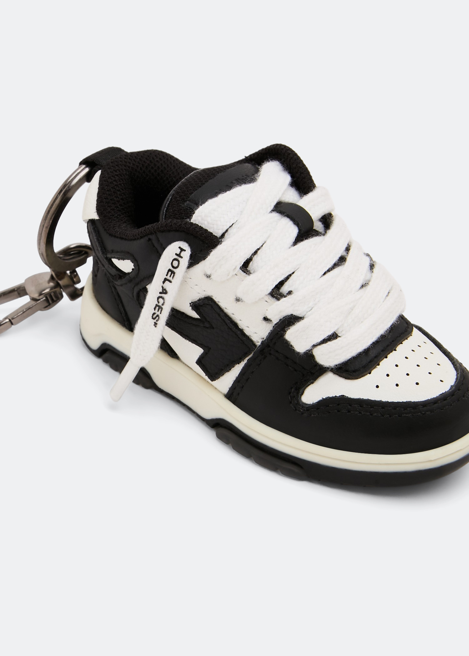 

OOO Keychain, Black
