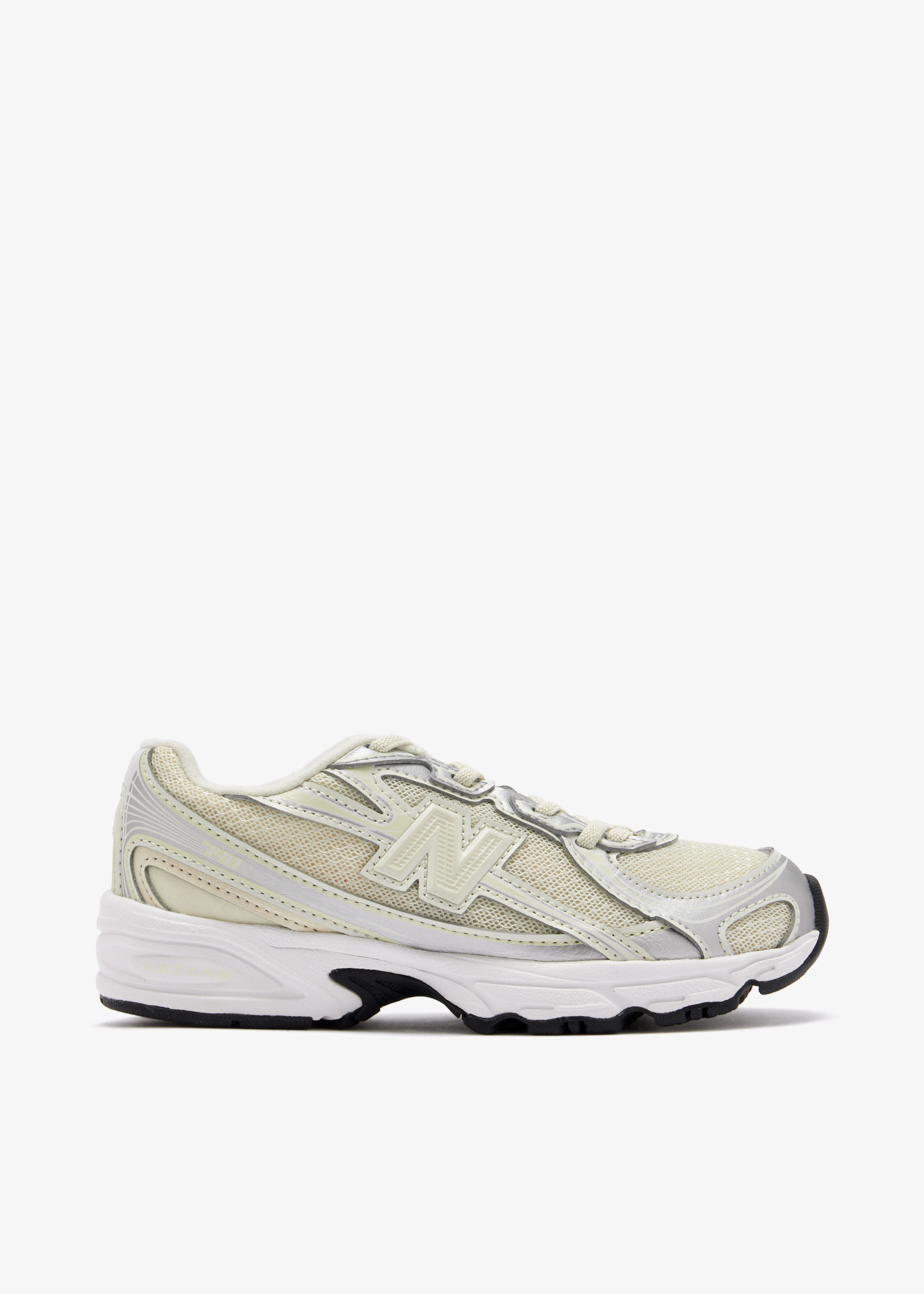 

740 sneakers, Cream