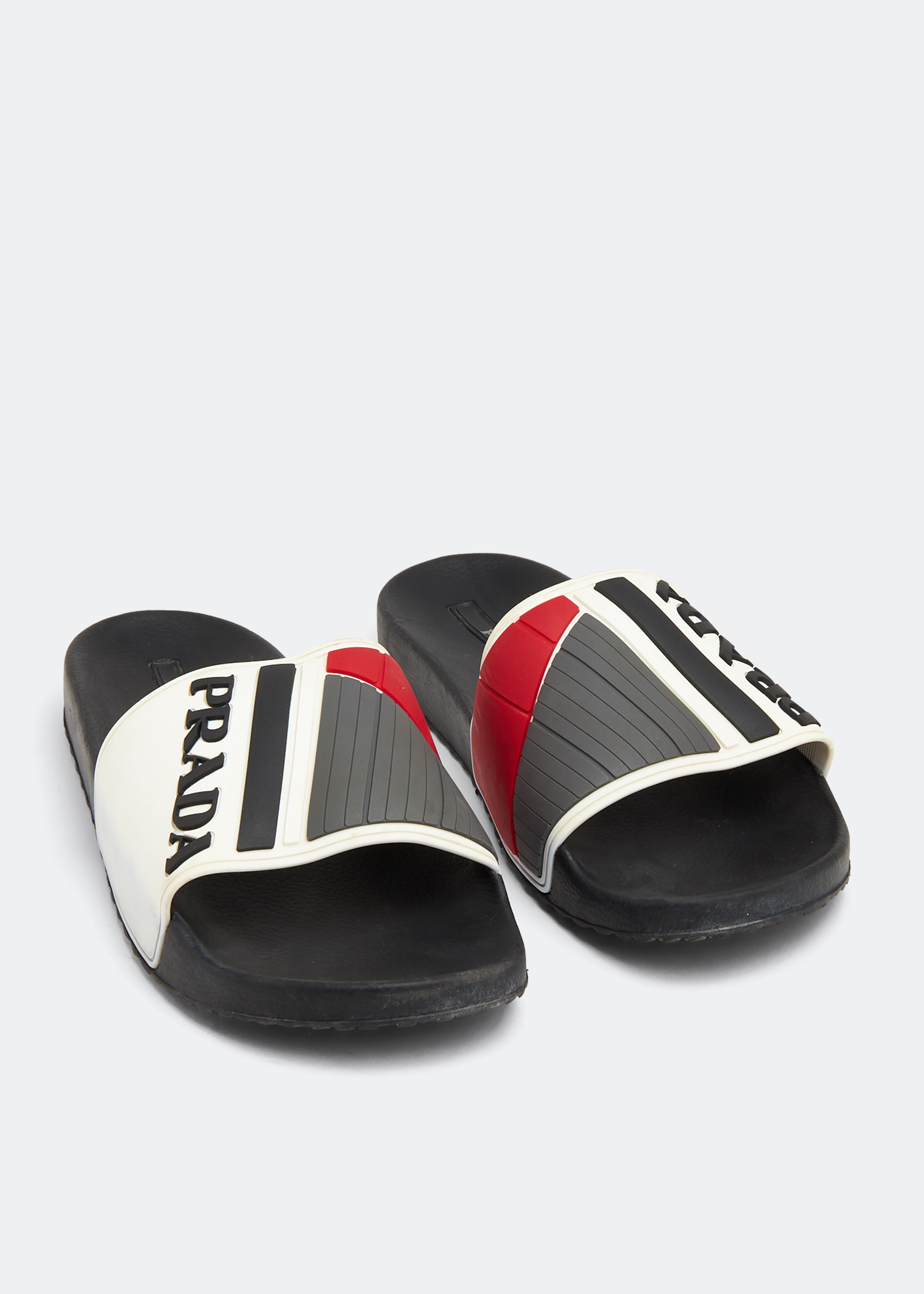 

Logo slides, White