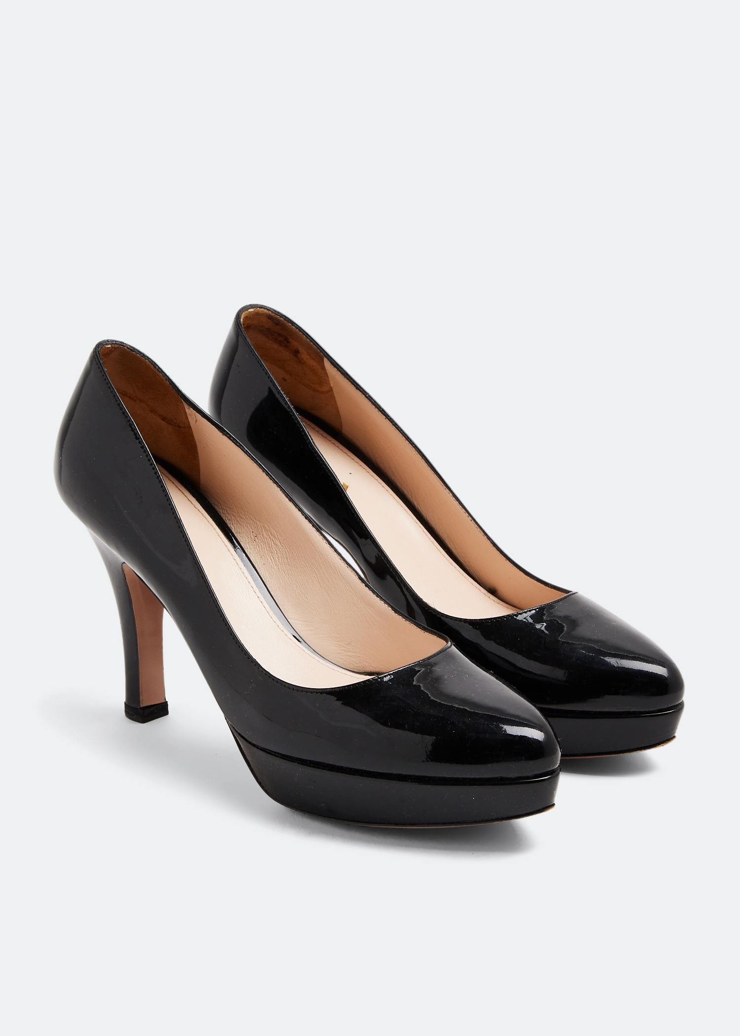 

Patent leather platform pumps, Black
