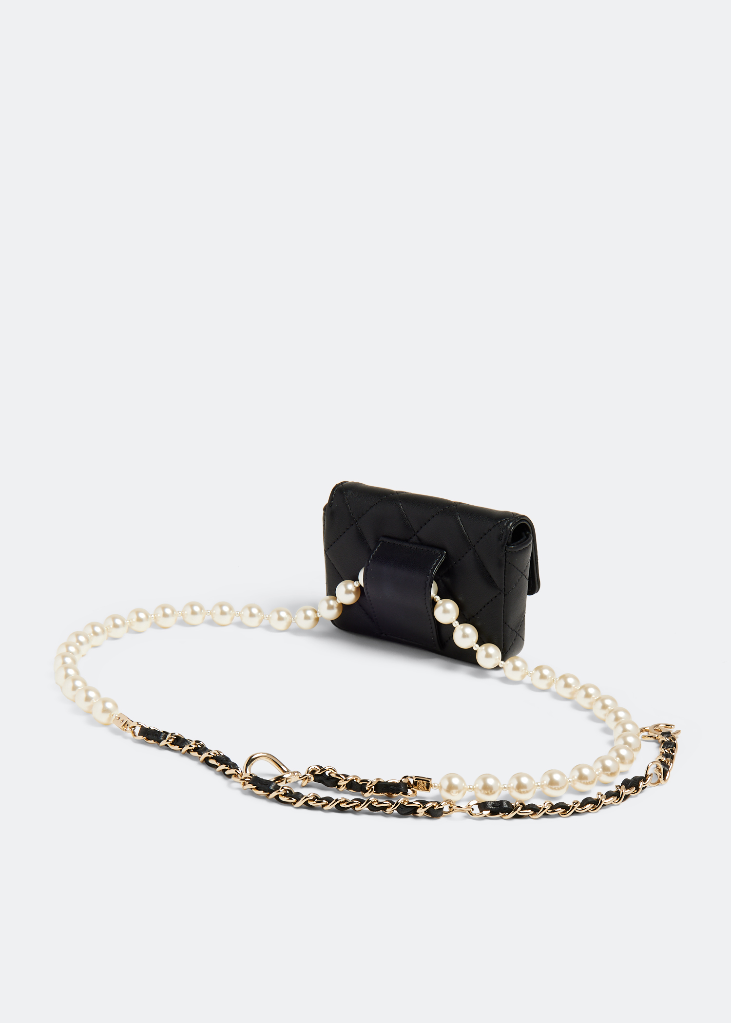 

Quilted pearl chain belt bag, Black
