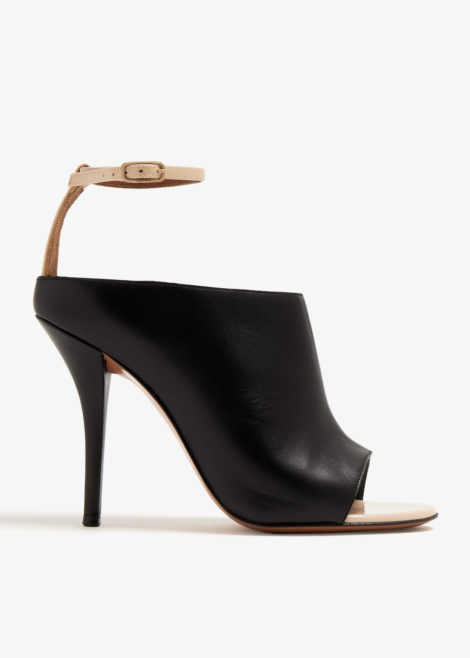 

Ankle strap sandals, Black
