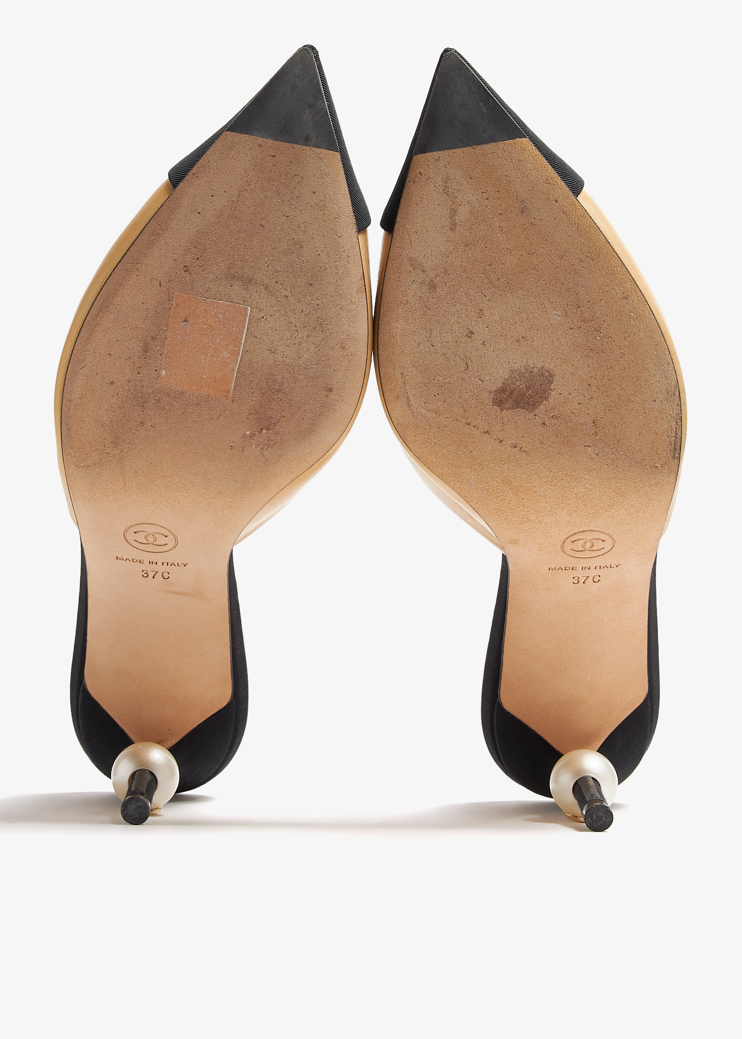 Chanel Pre-Loved Cap Toe mules for Women - Beige in UAE