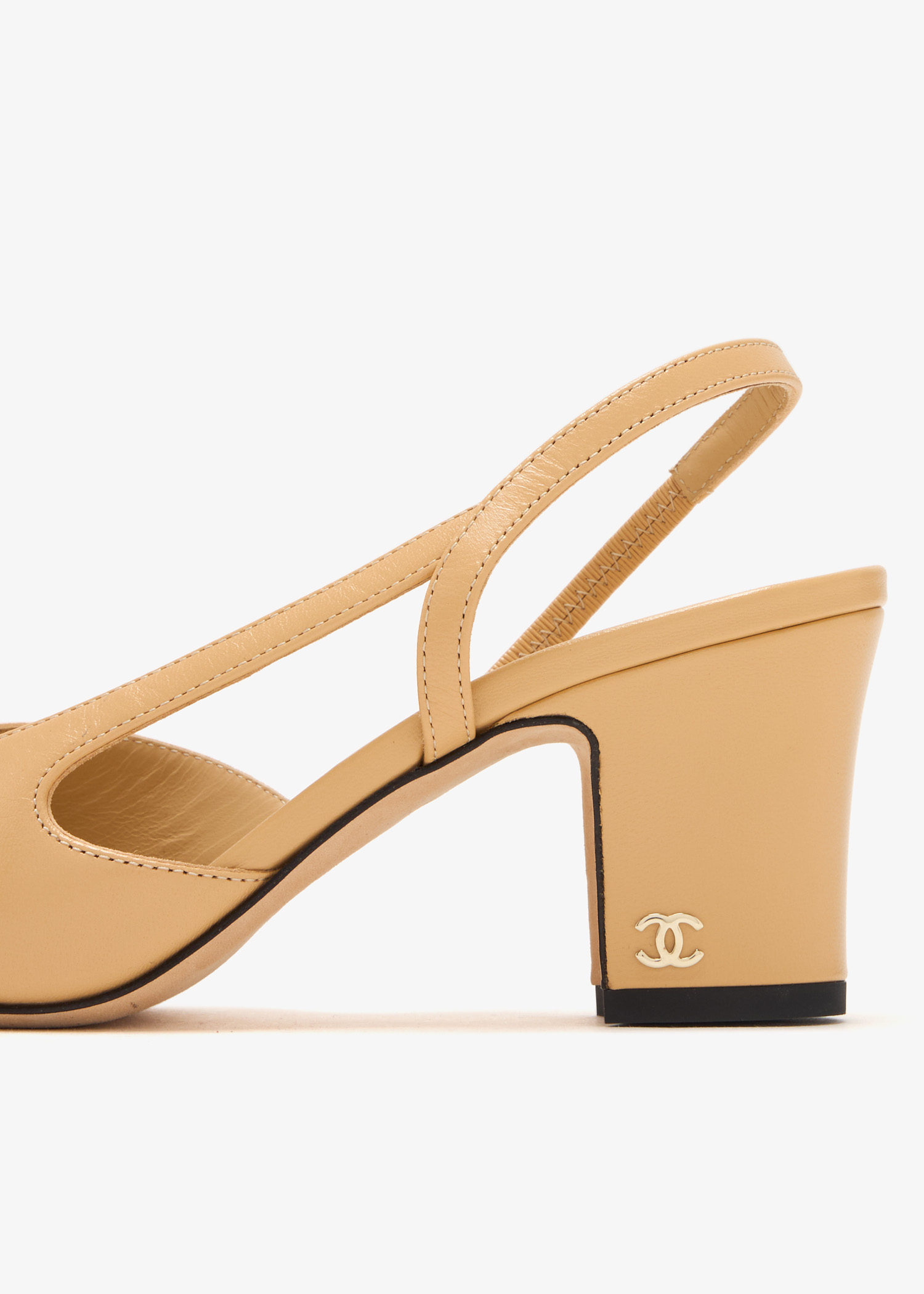 Chanel Pre-Loved CC slingback pumps for Women - Beige in UAE