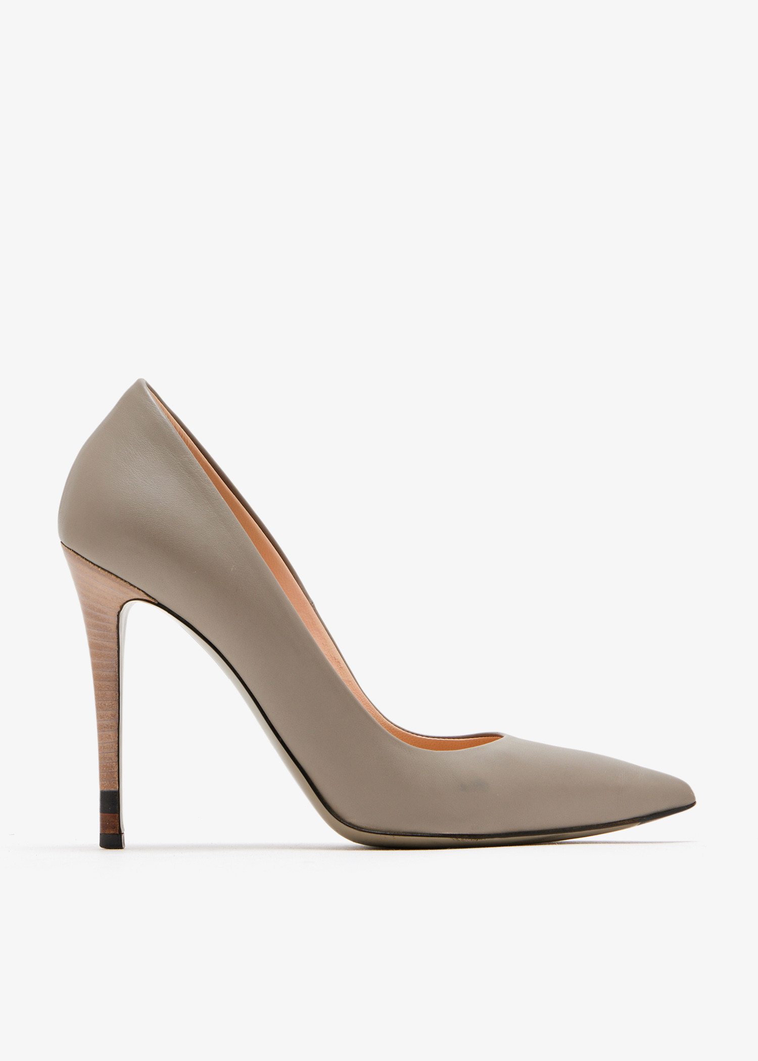 

Pointed toe pumps, Grey