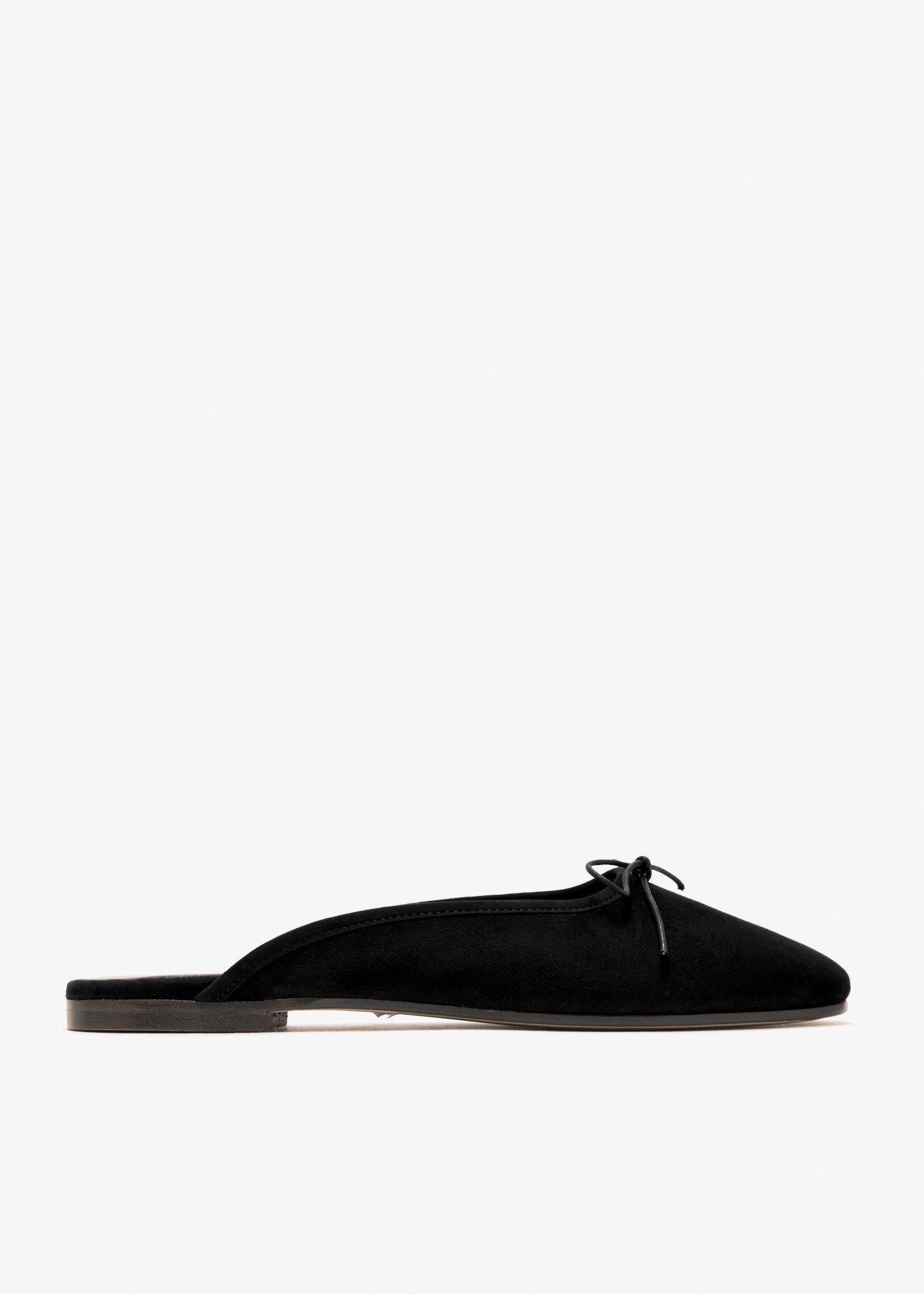 

Poesia mules, Black
