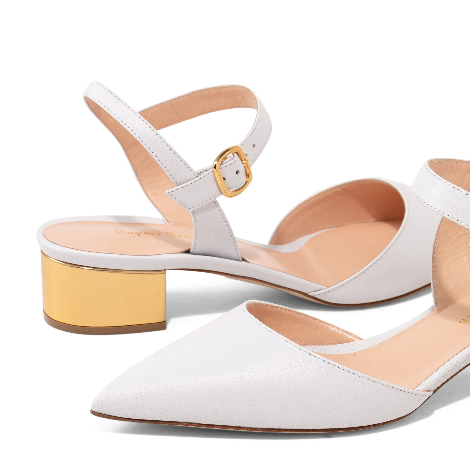 

Utopia pumps, White