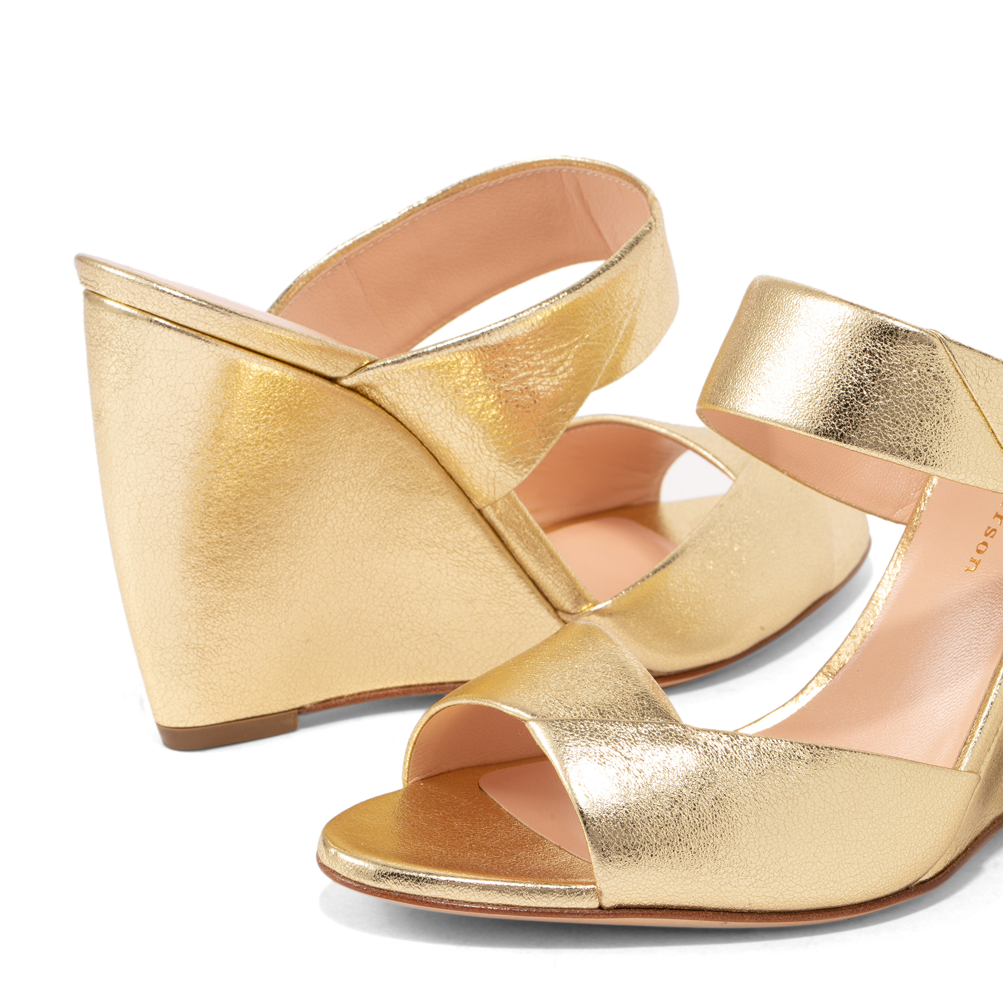

Kasha wedge sandals, Gold