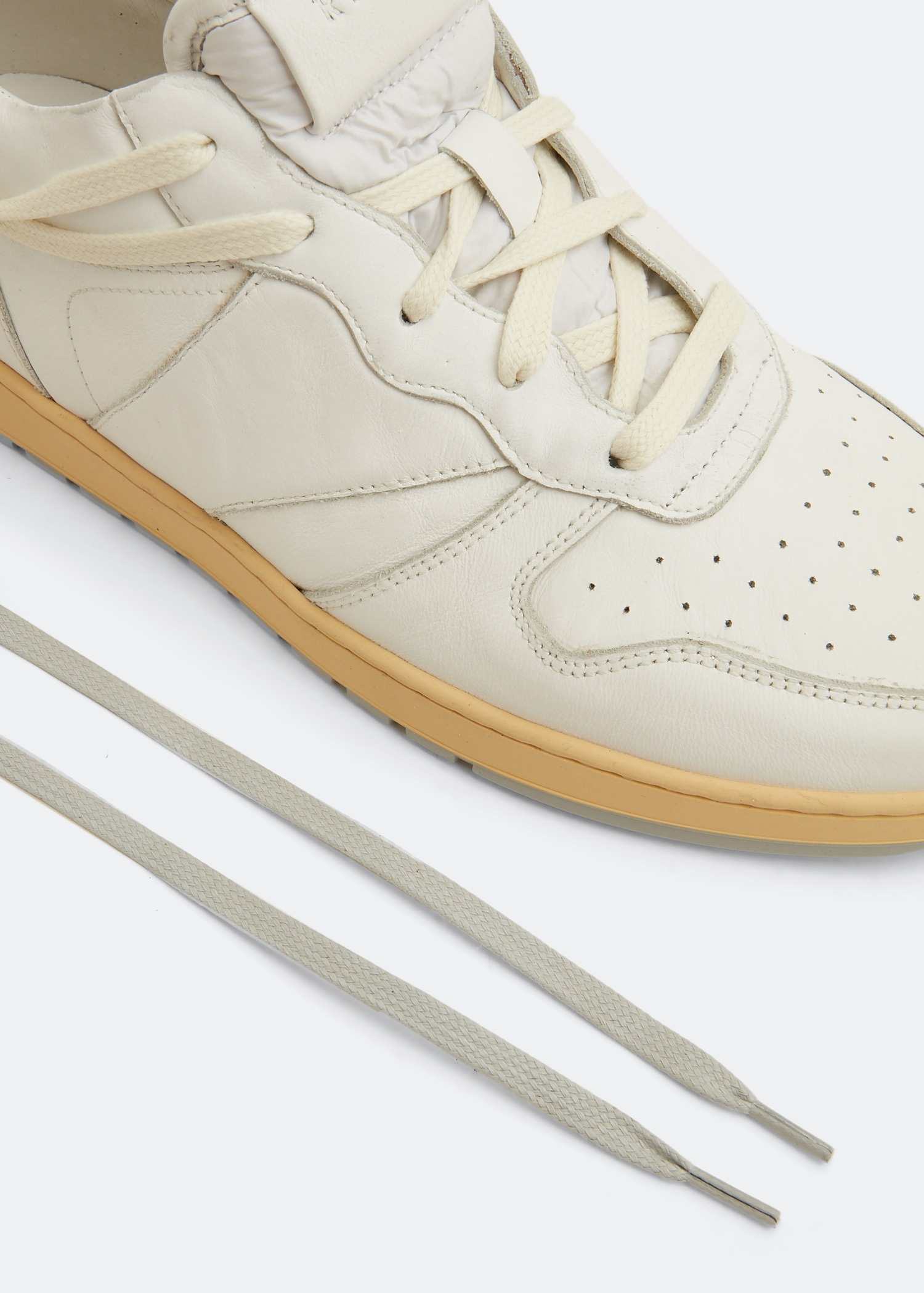

Rhecess low top sneakers, White