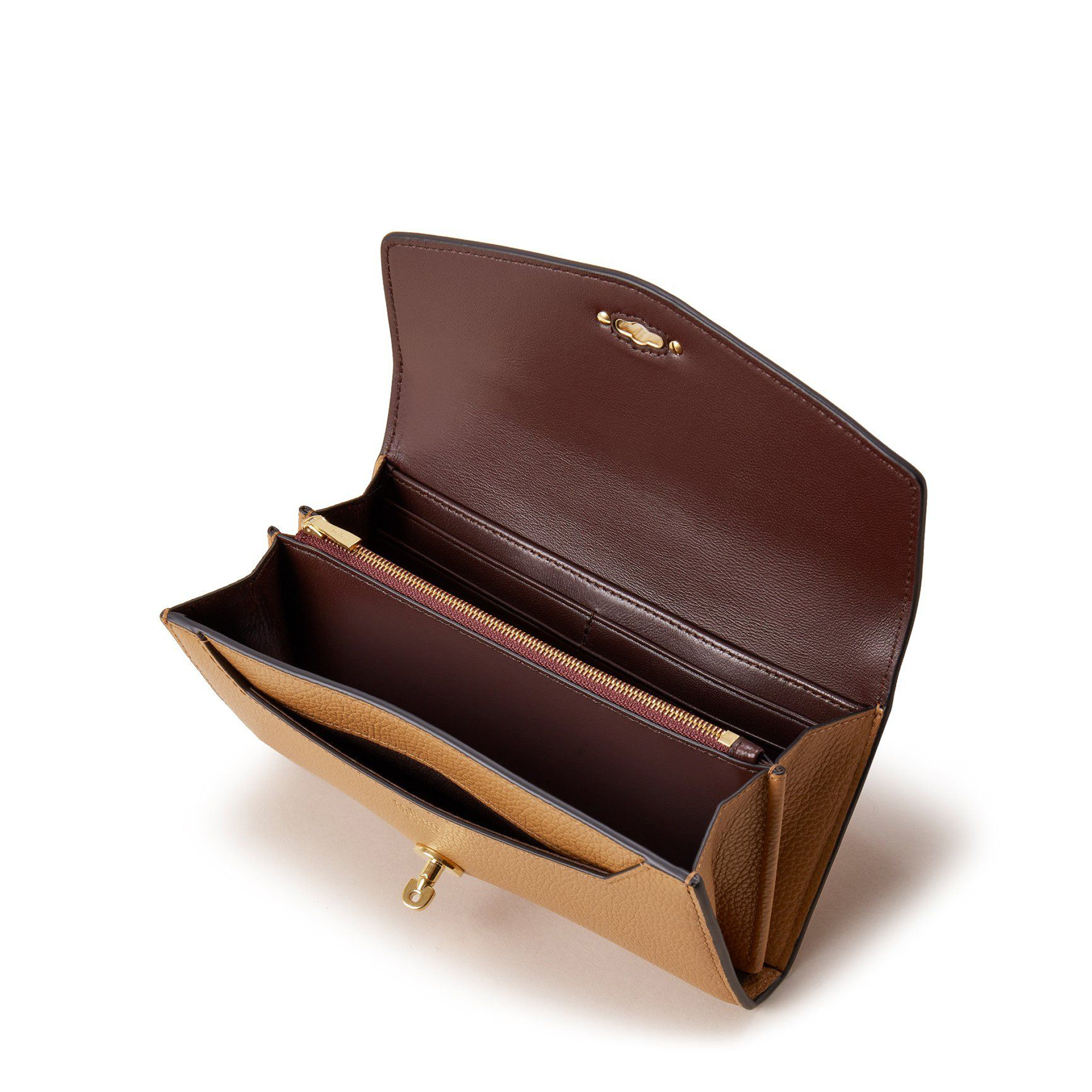 

Darley wallet, Brown