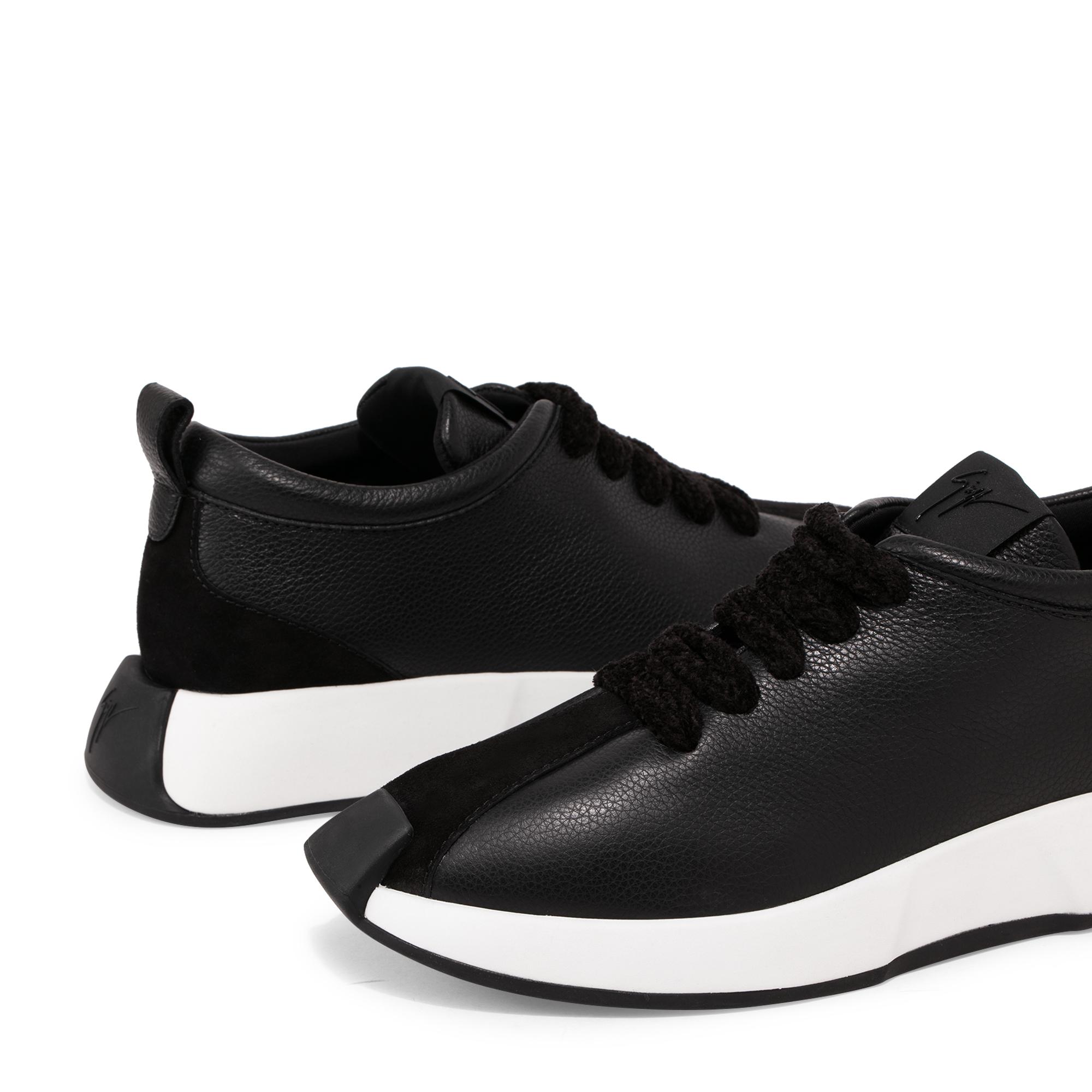 

Ferox sneakers, Black