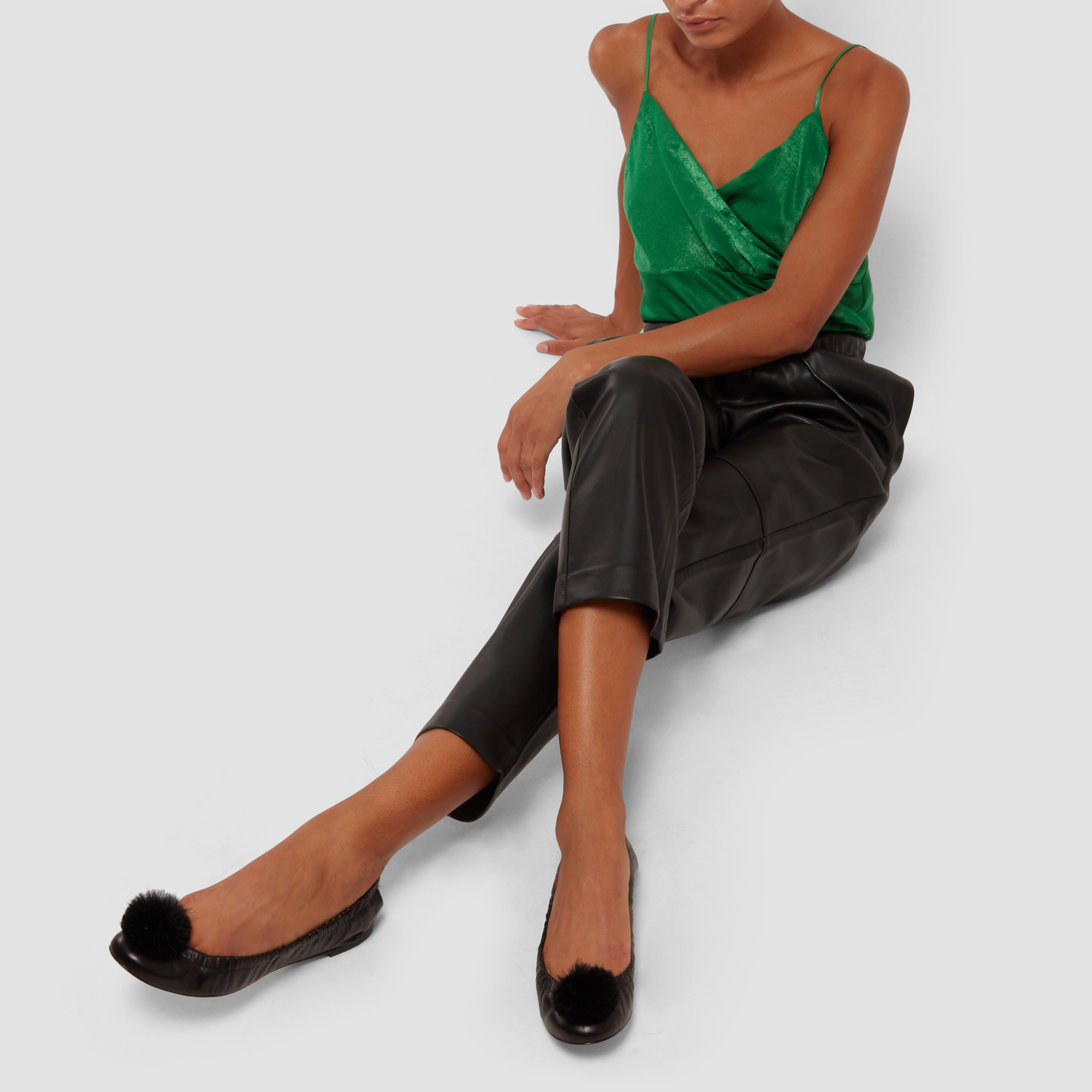 

Nina pom-pom ballerinas, Black