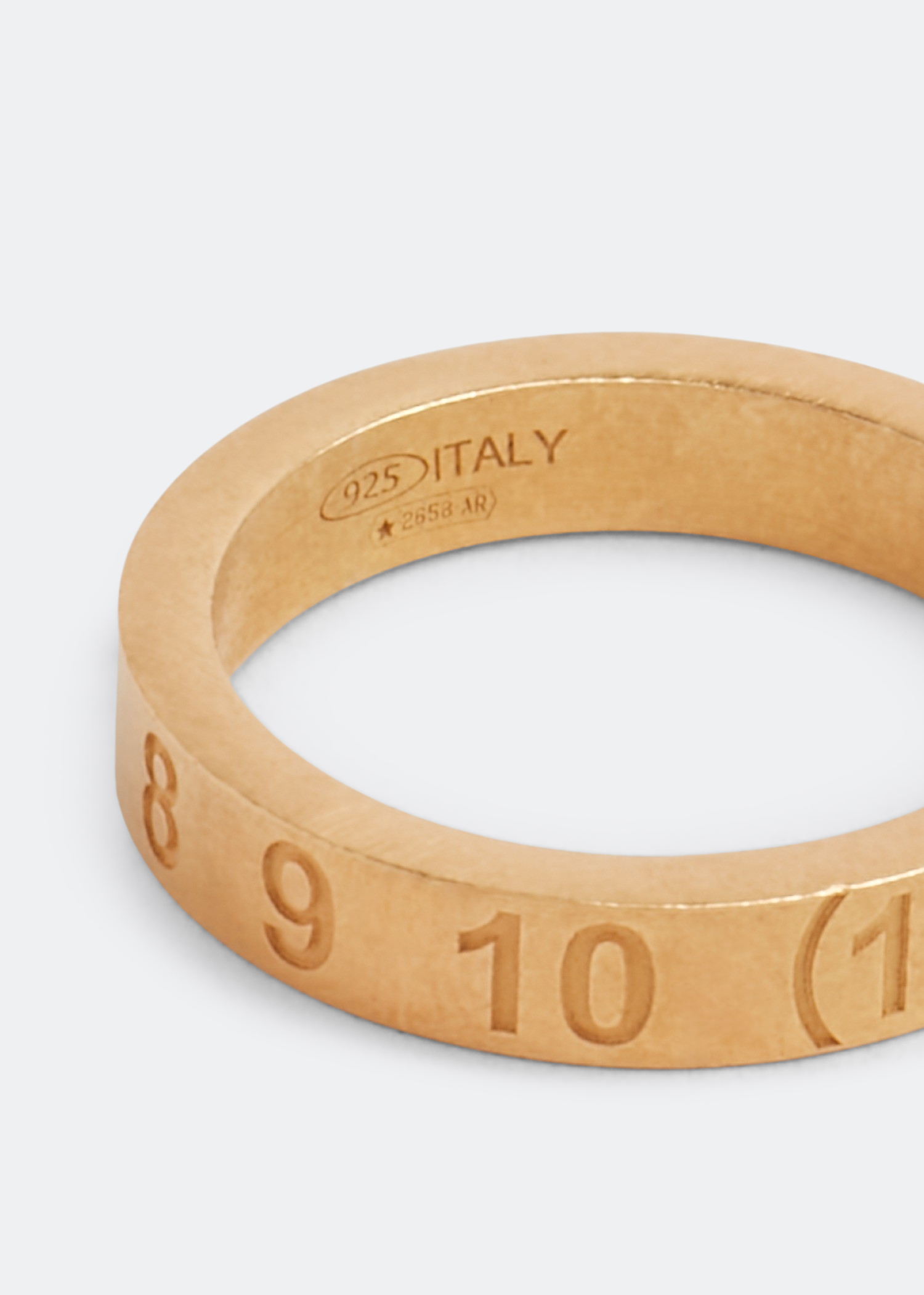

Numerical ring, Gold