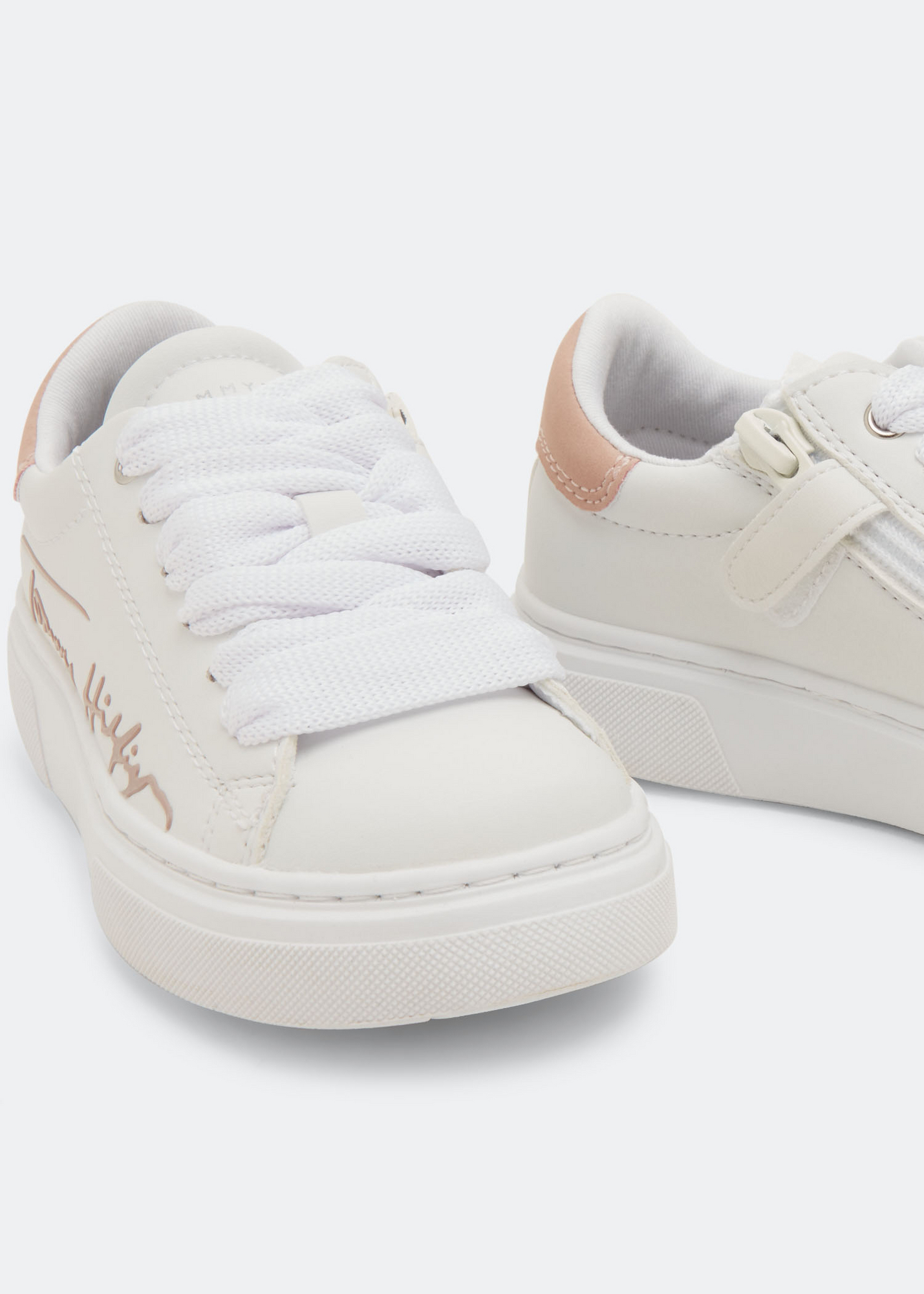 

Low-cut velcro sneakers, White