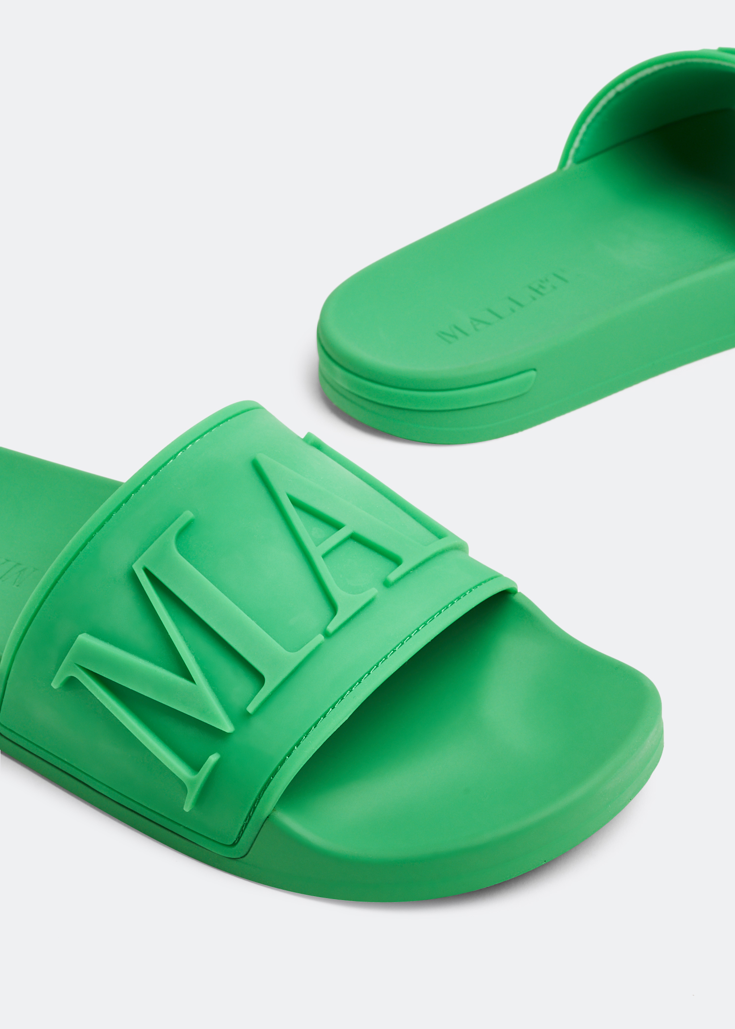 

Split logo slides, Green