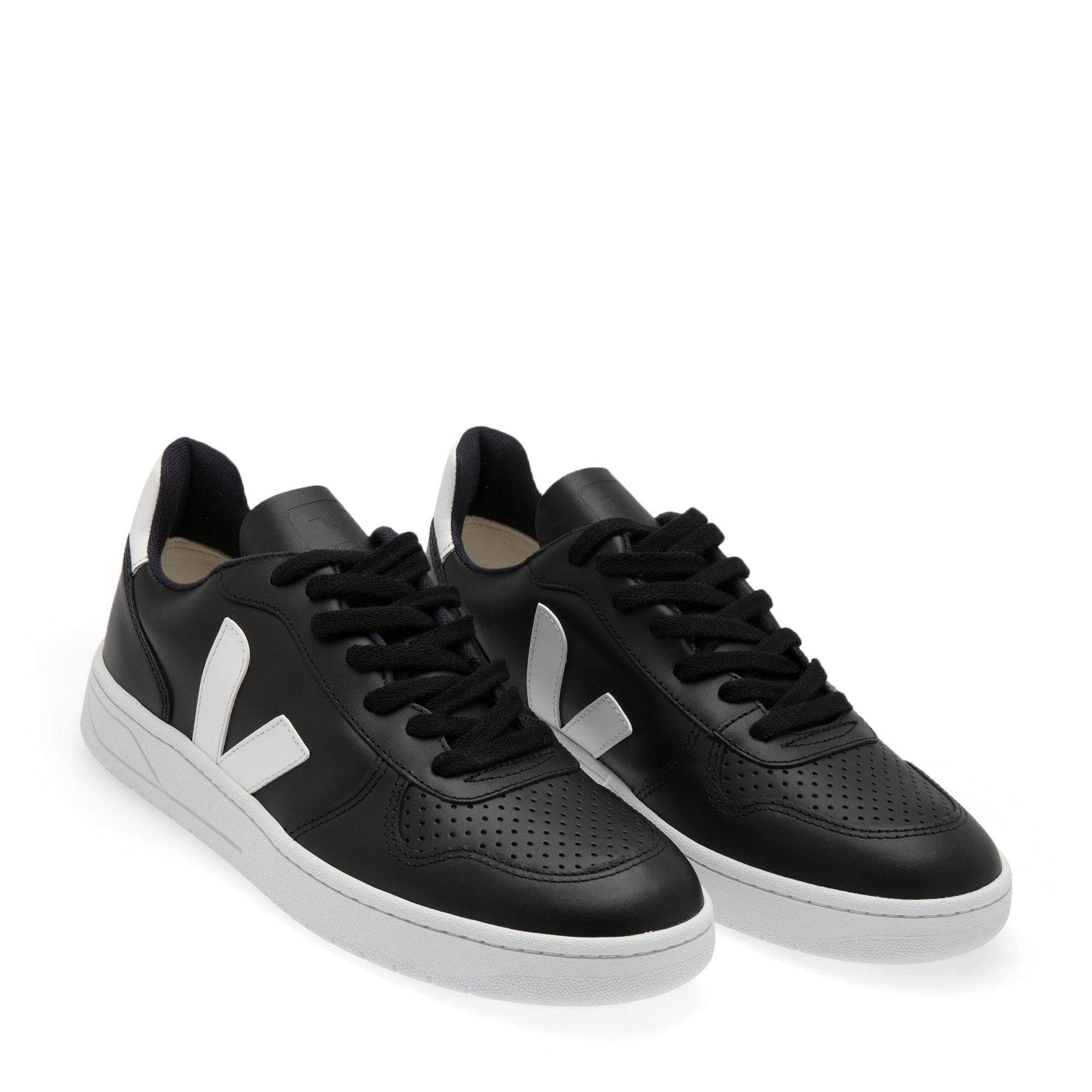 

V-10 low top sneakers, Black