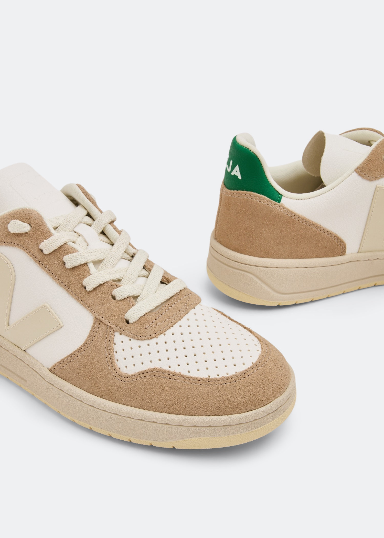 

V-10 sneakers, White